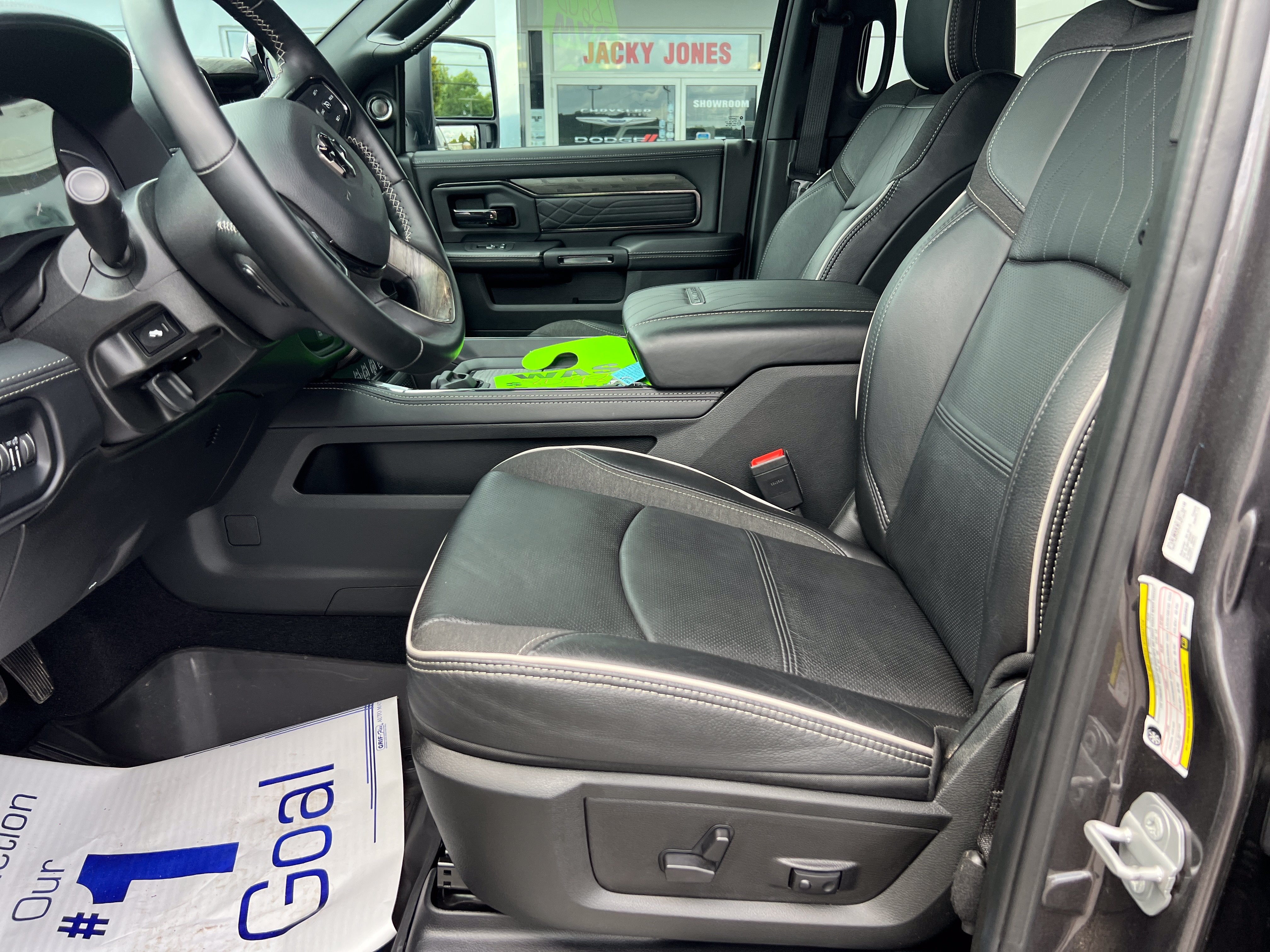 2025 RAM 2500 Limited