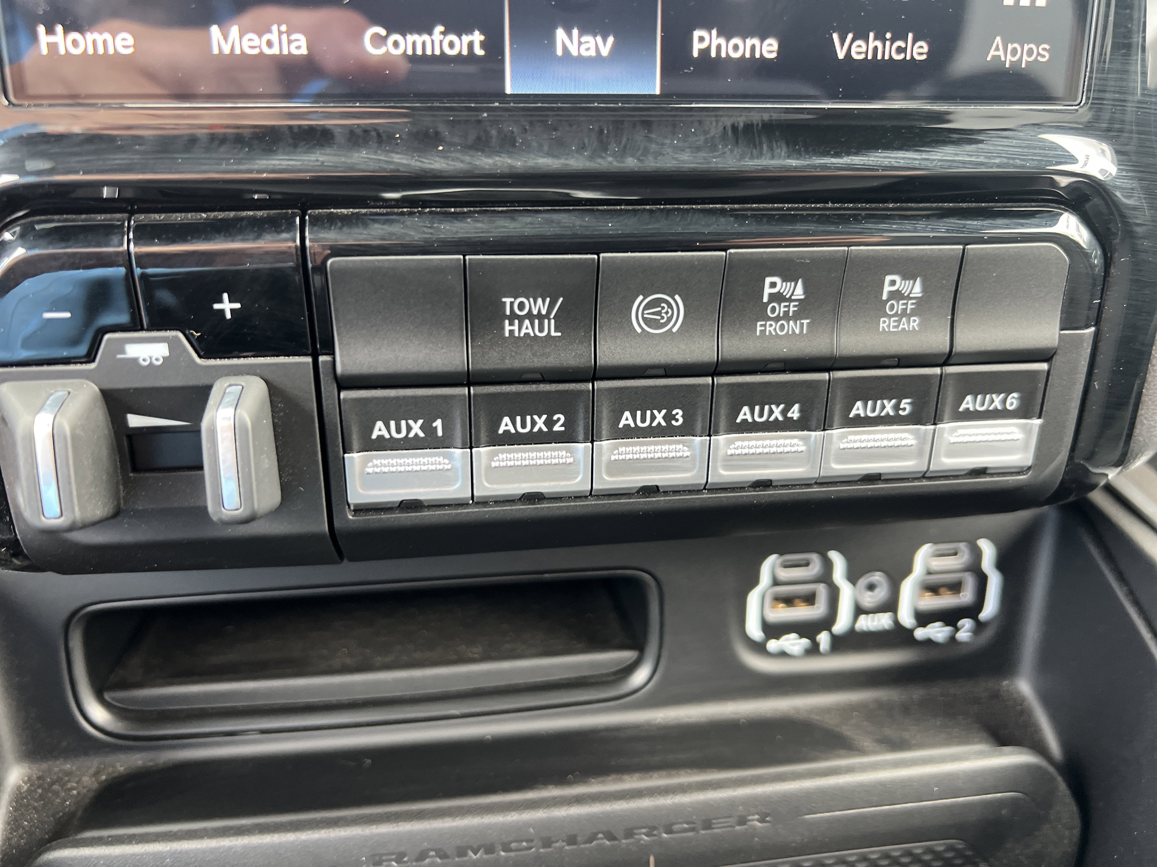 2024 RAM 3500 Laramie