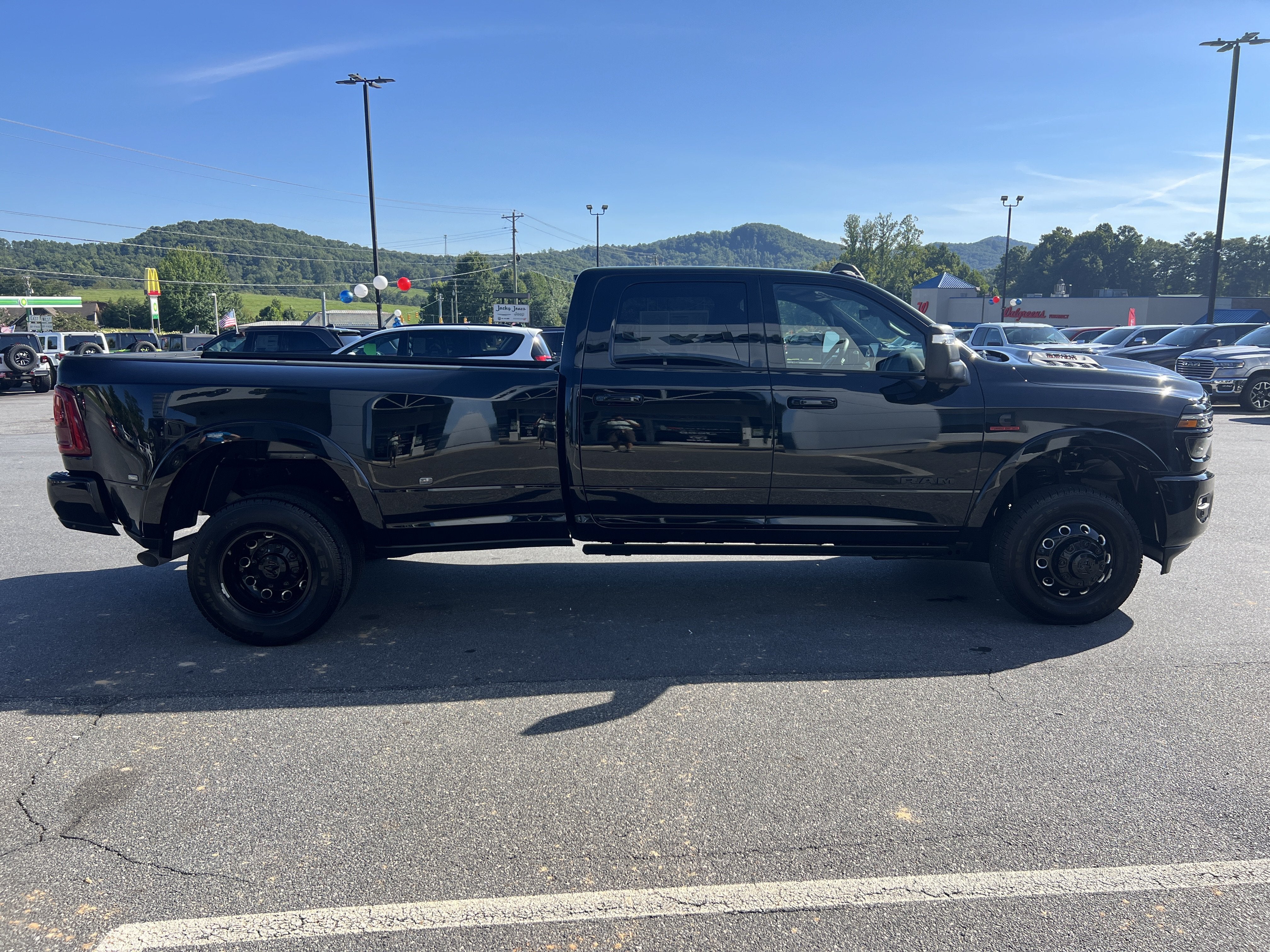 2025 RAM 3500 Limited