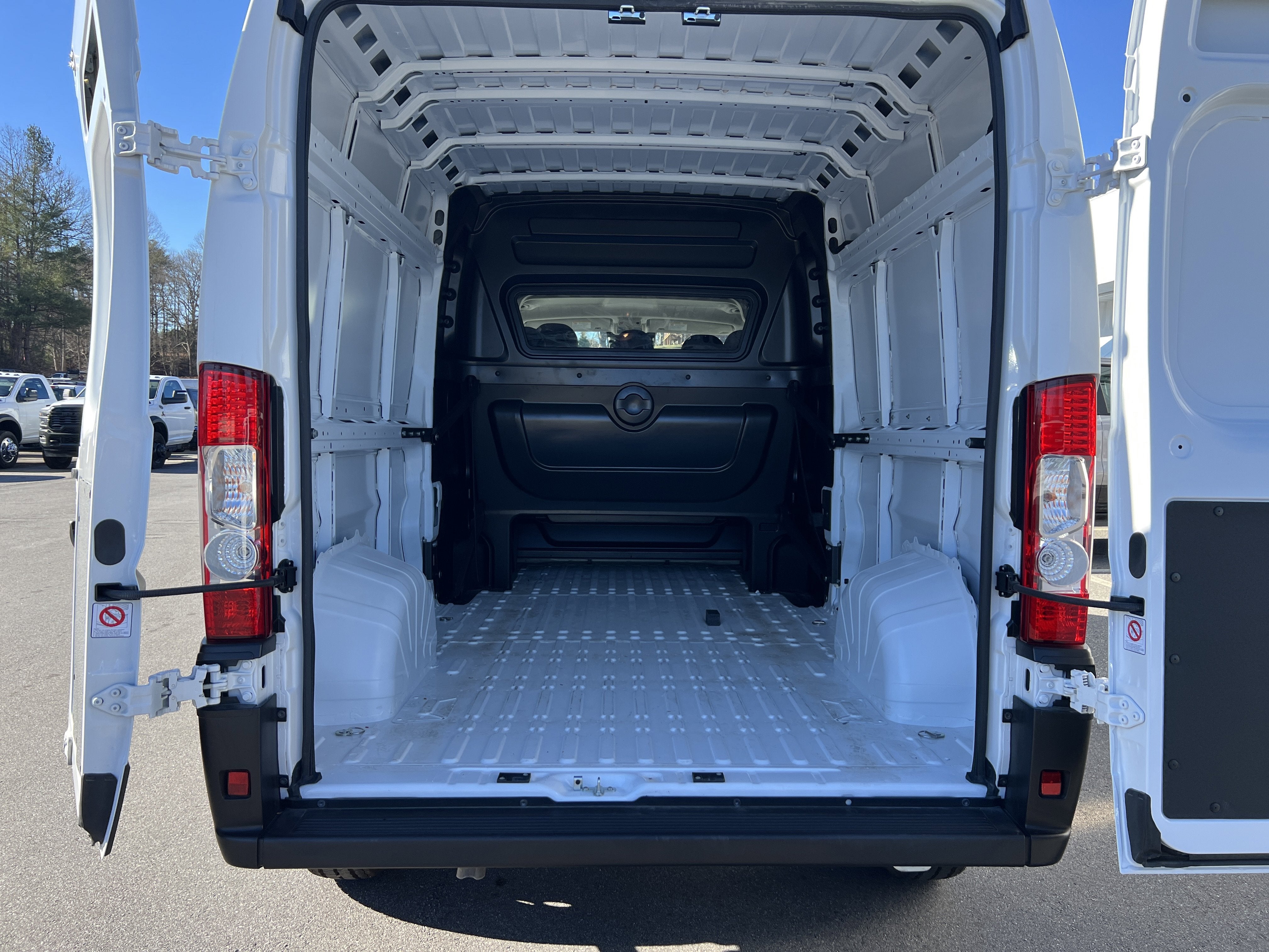 2025 RAM ProMaster Cargo Van Tradesman