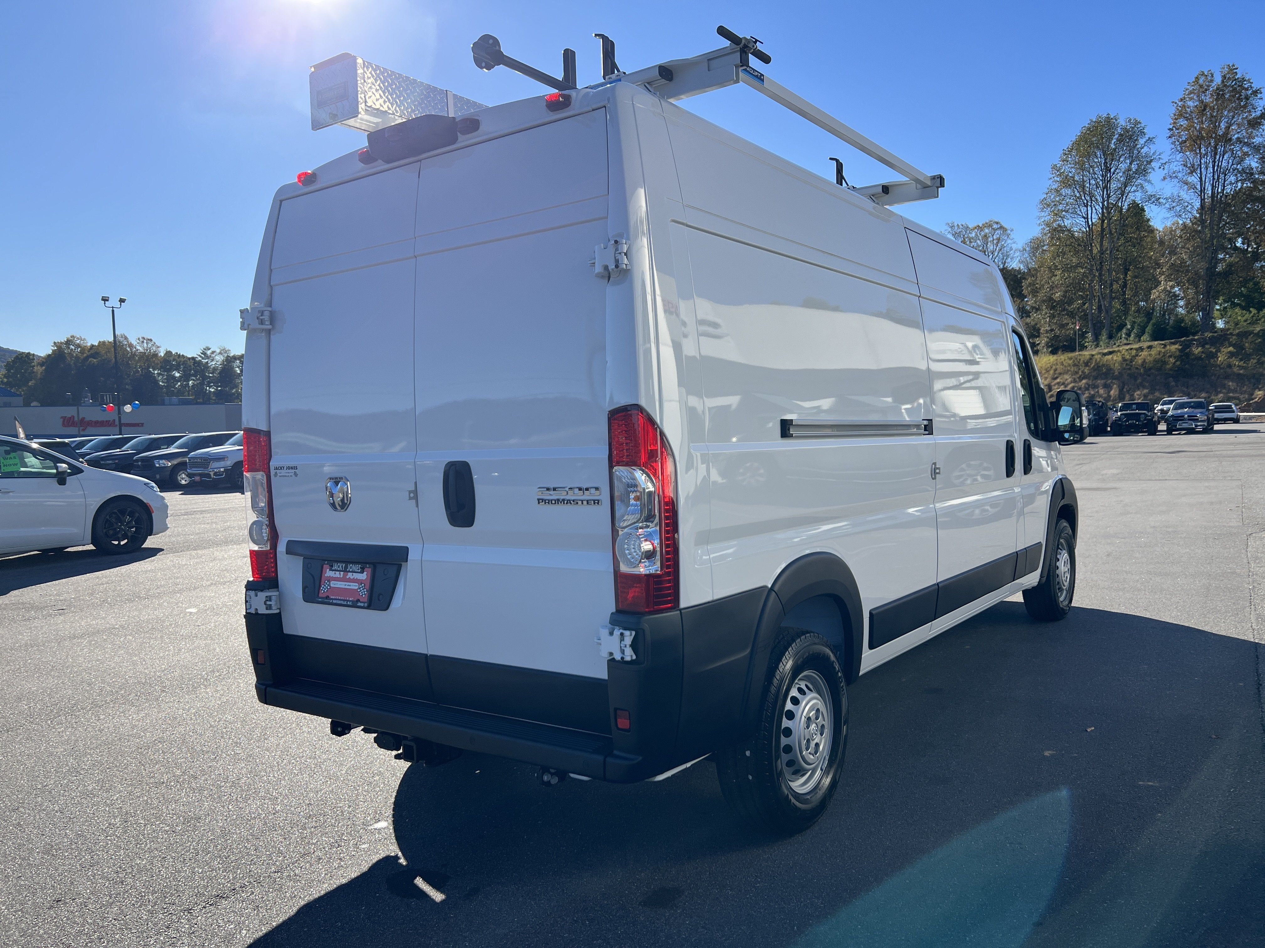 2025 RAM ProMaster Cargo Van Tradesman