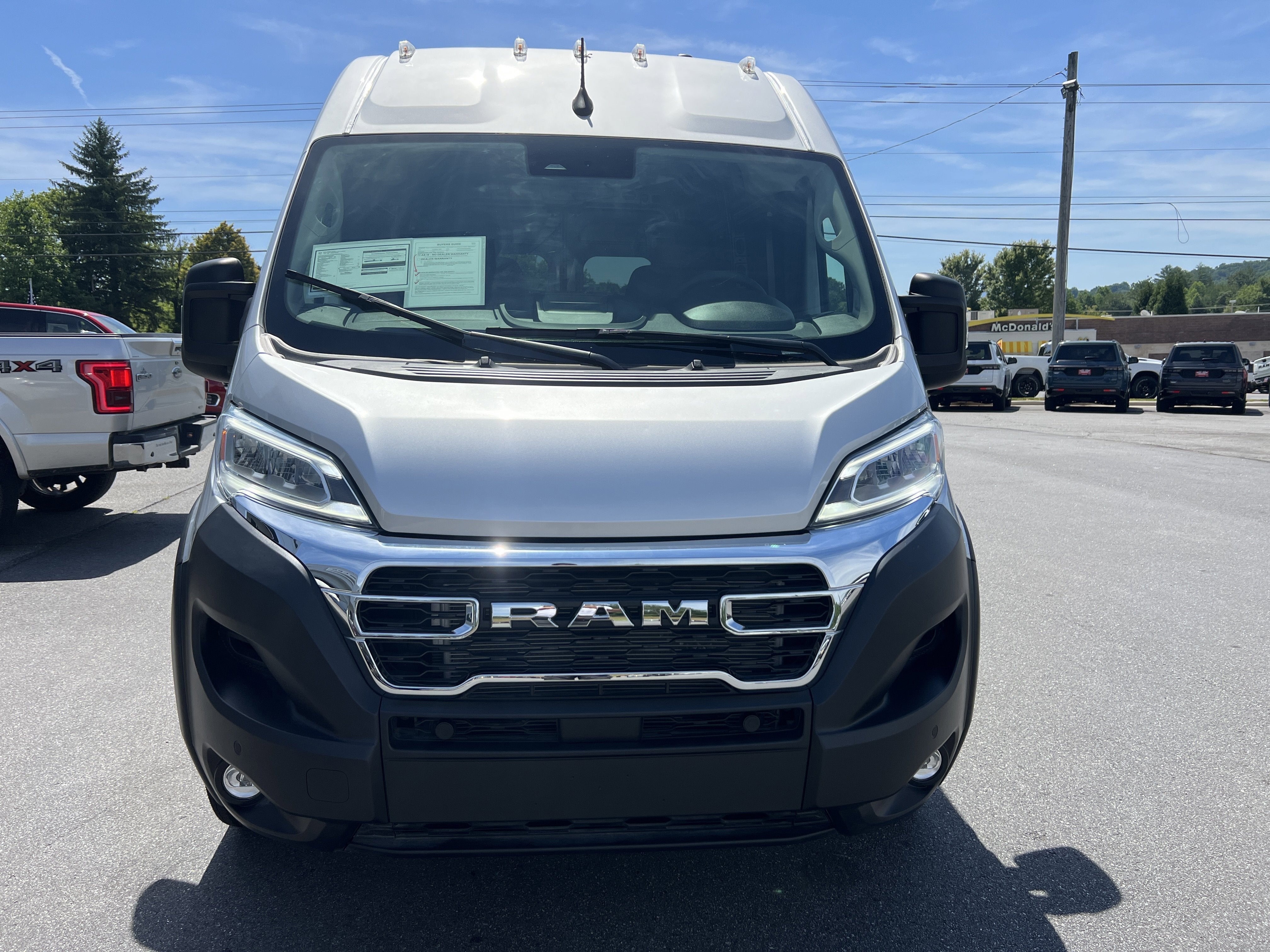 2025 RAM ProMaster Cargo Van SLT