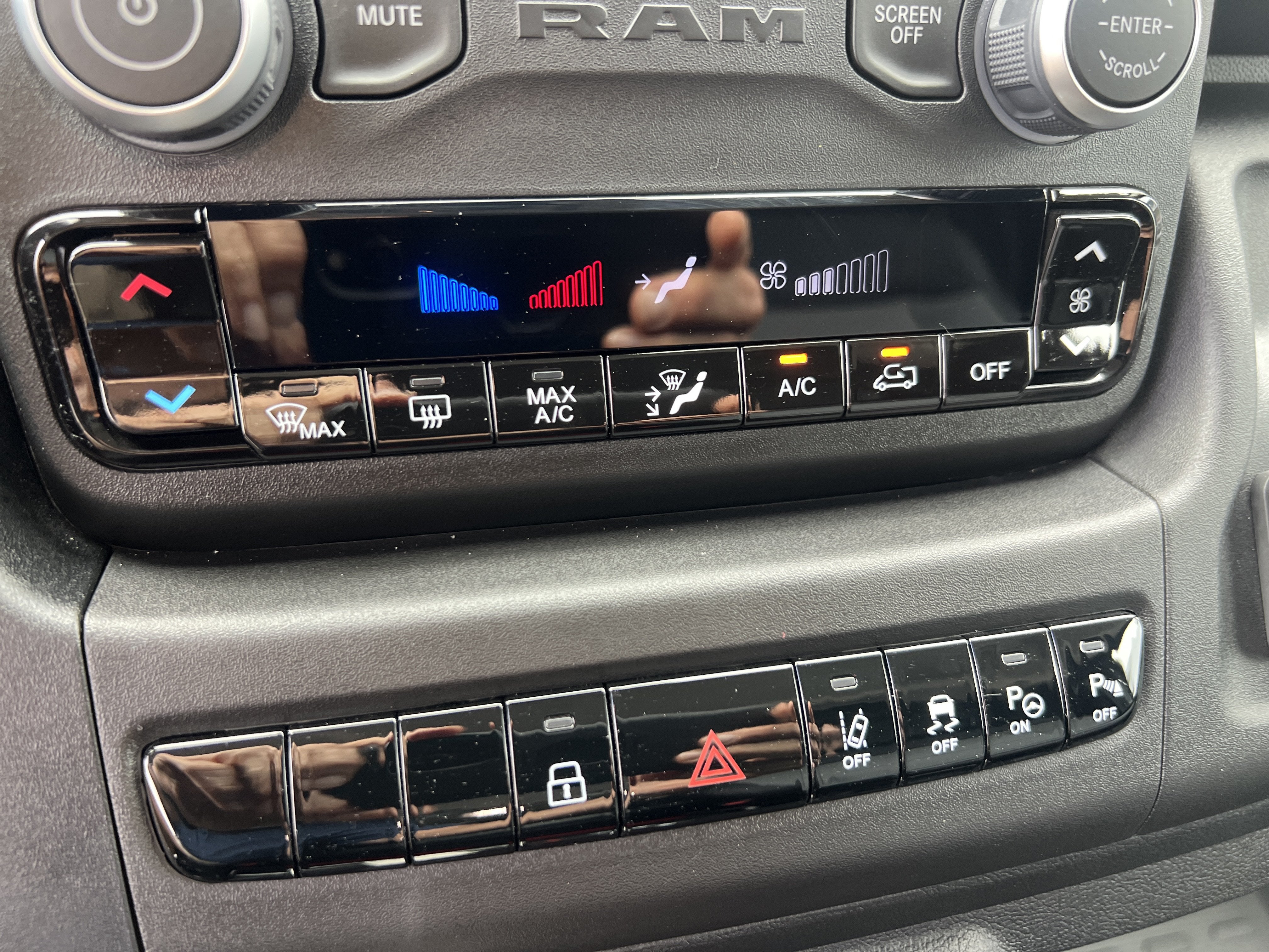 2025 RAM ProMaster Cargo Van SLT