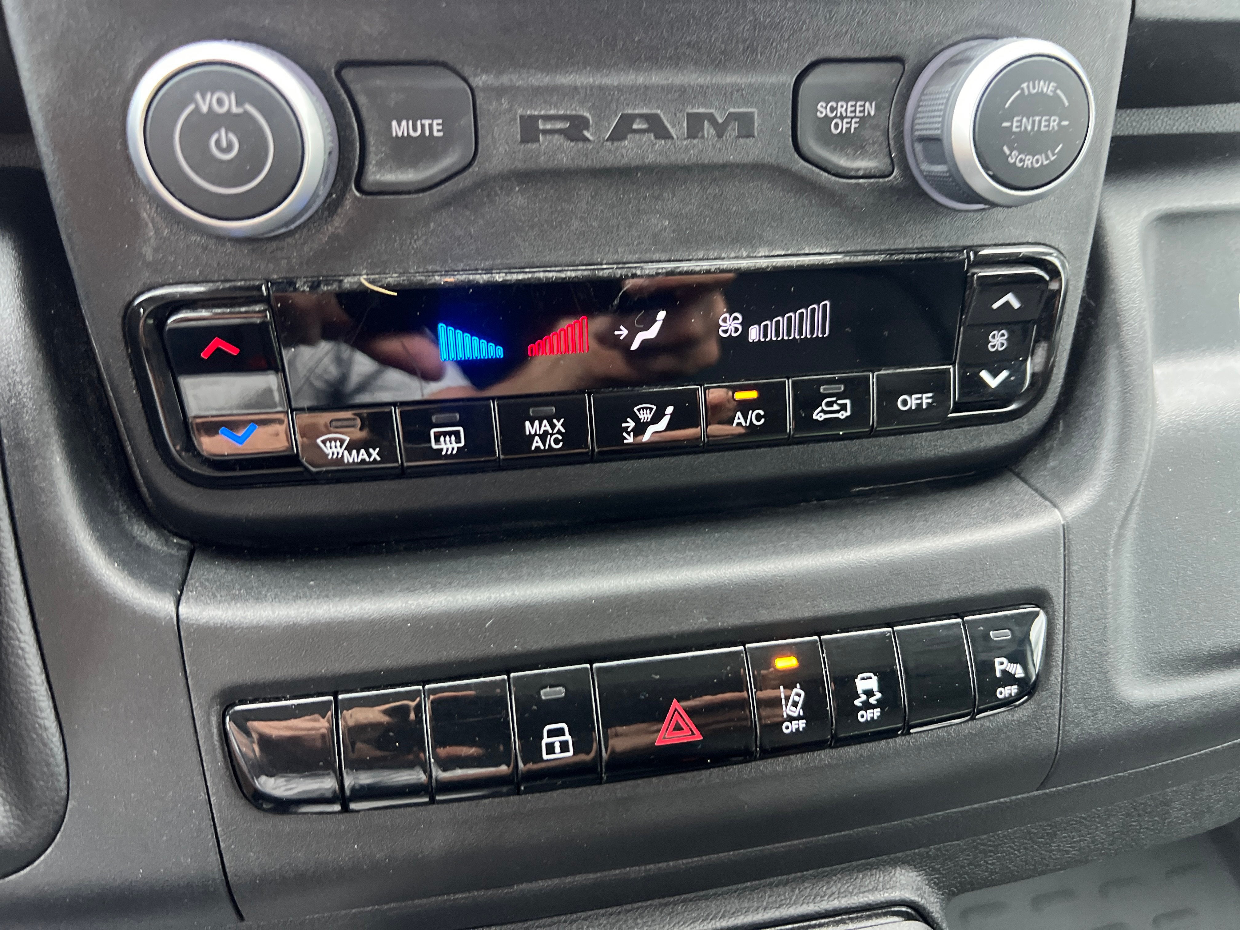 2025 RAM ProMaster Cargo Van Tradesman