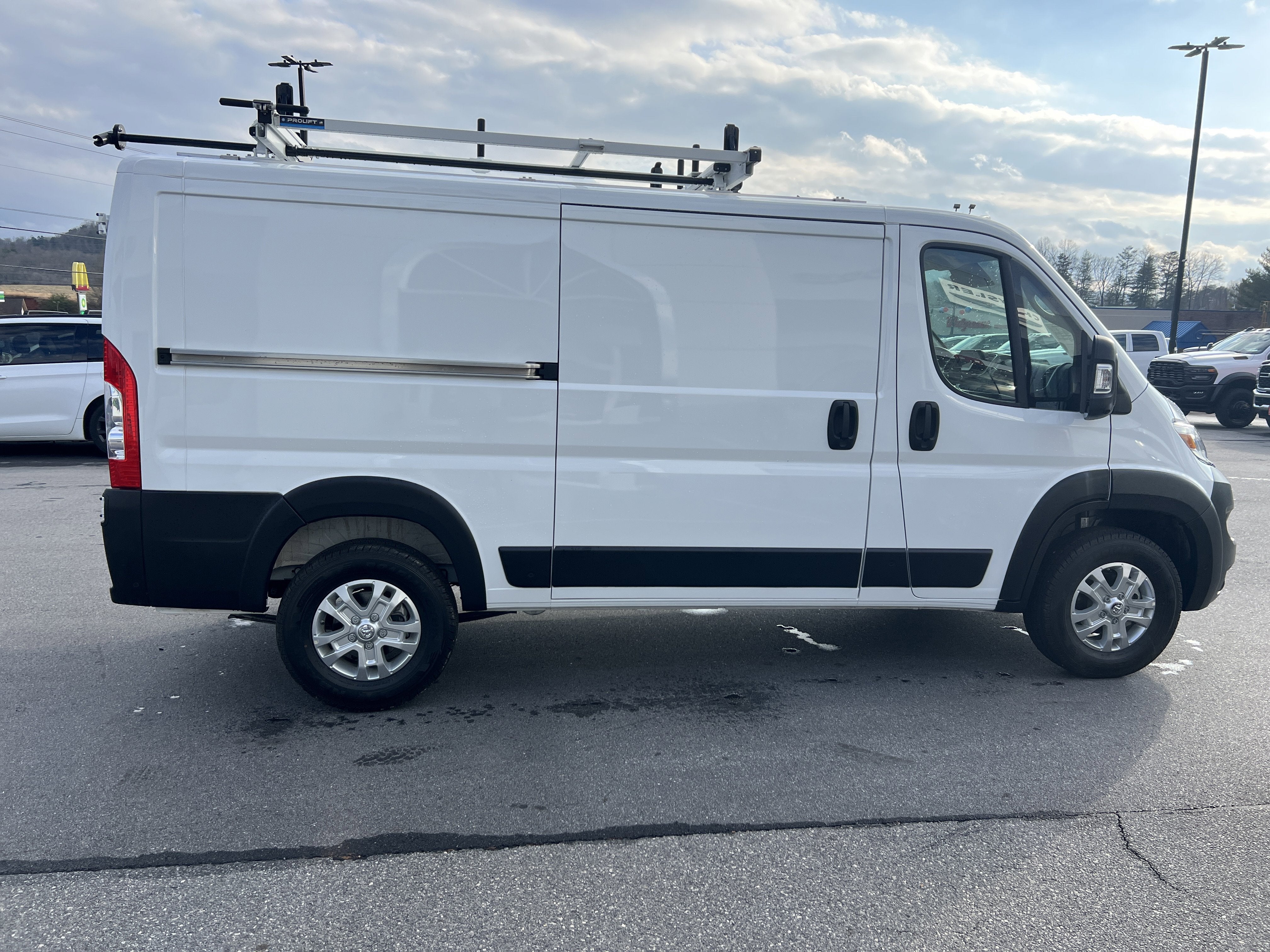 2025 RAM ProMaster Cargo Van SLT