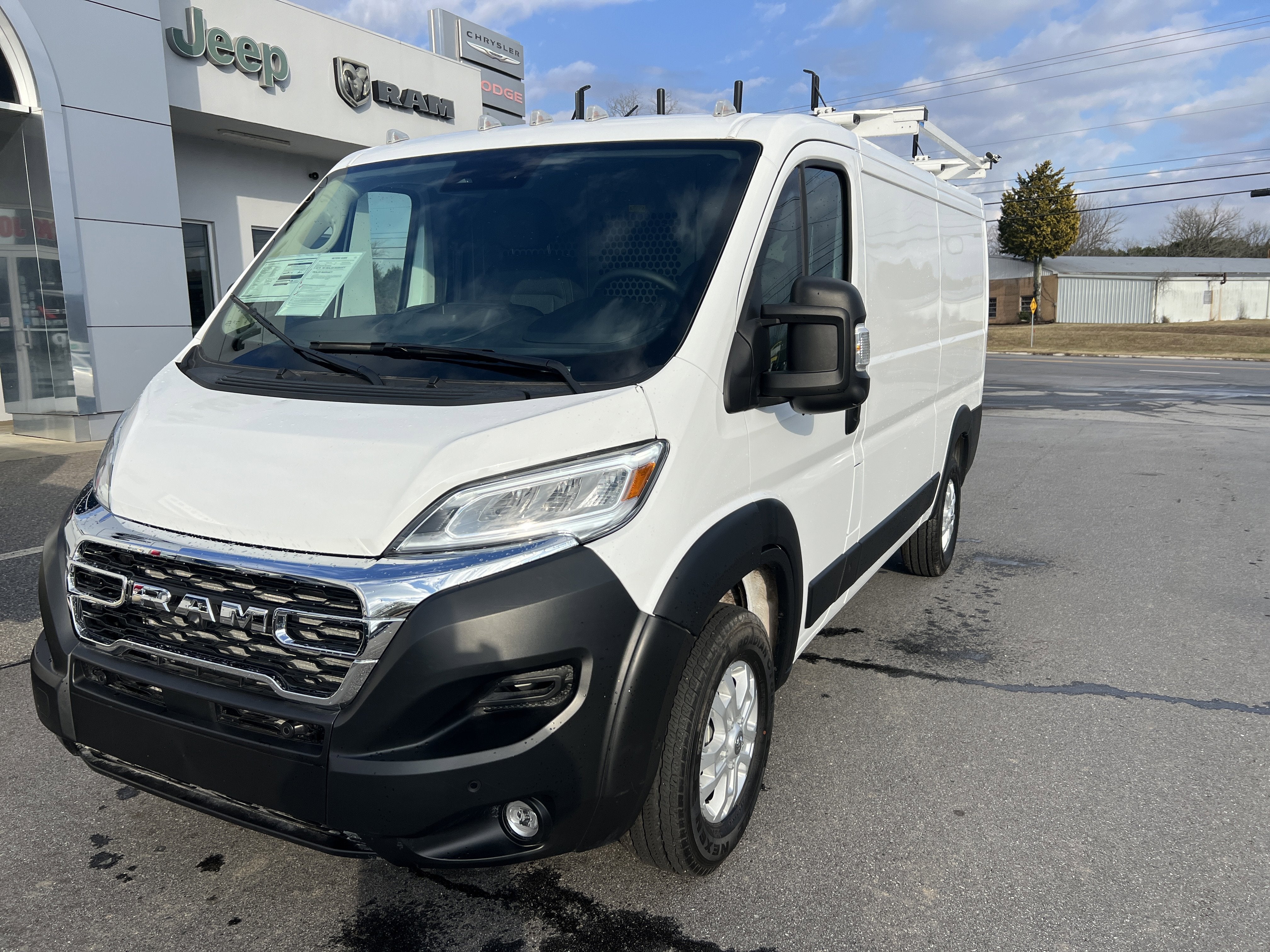 2025 RAM ProMaster Cargo Van SLT
