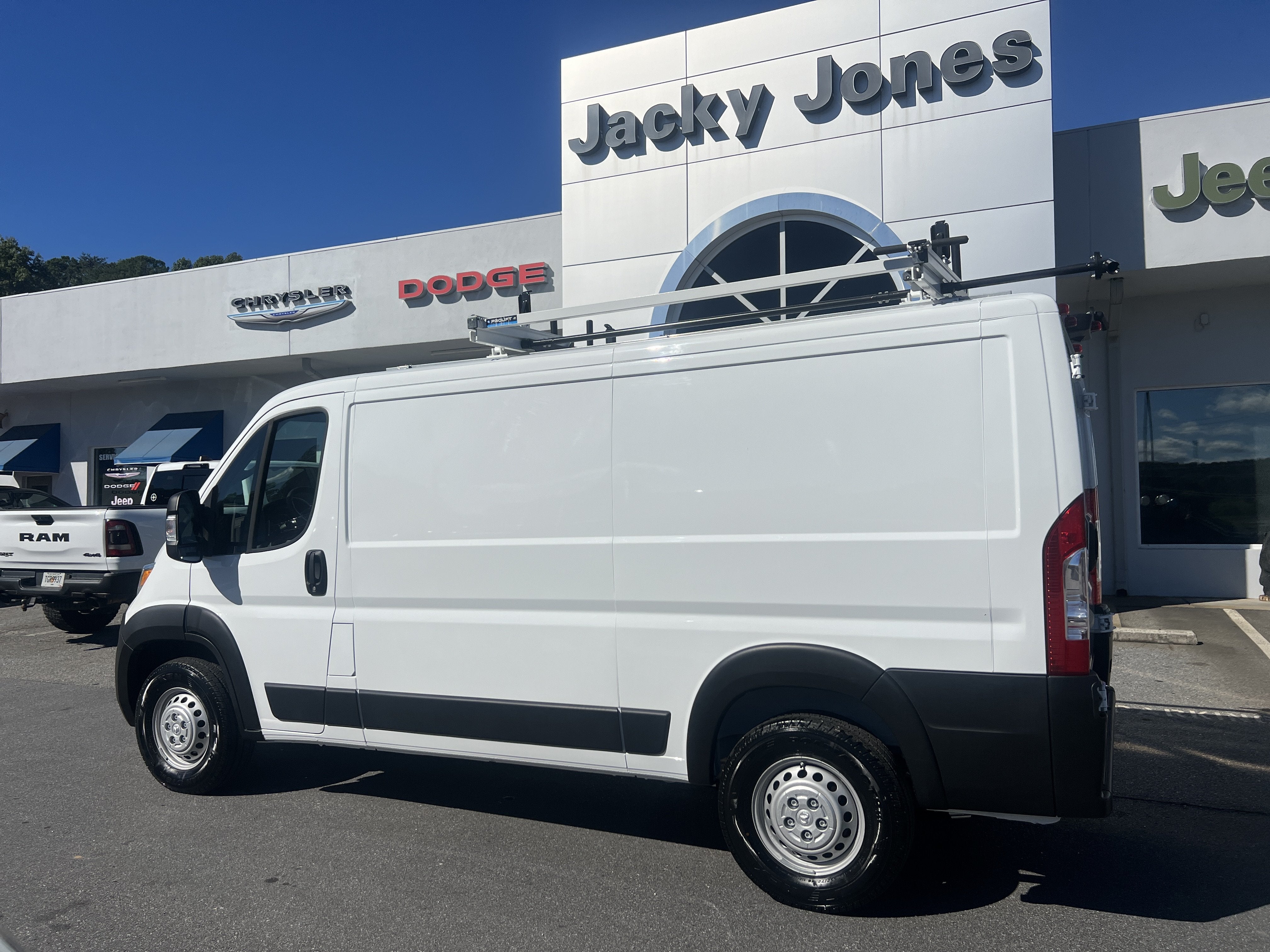 2025 RAM ProMaster Cargo Van Tradesman