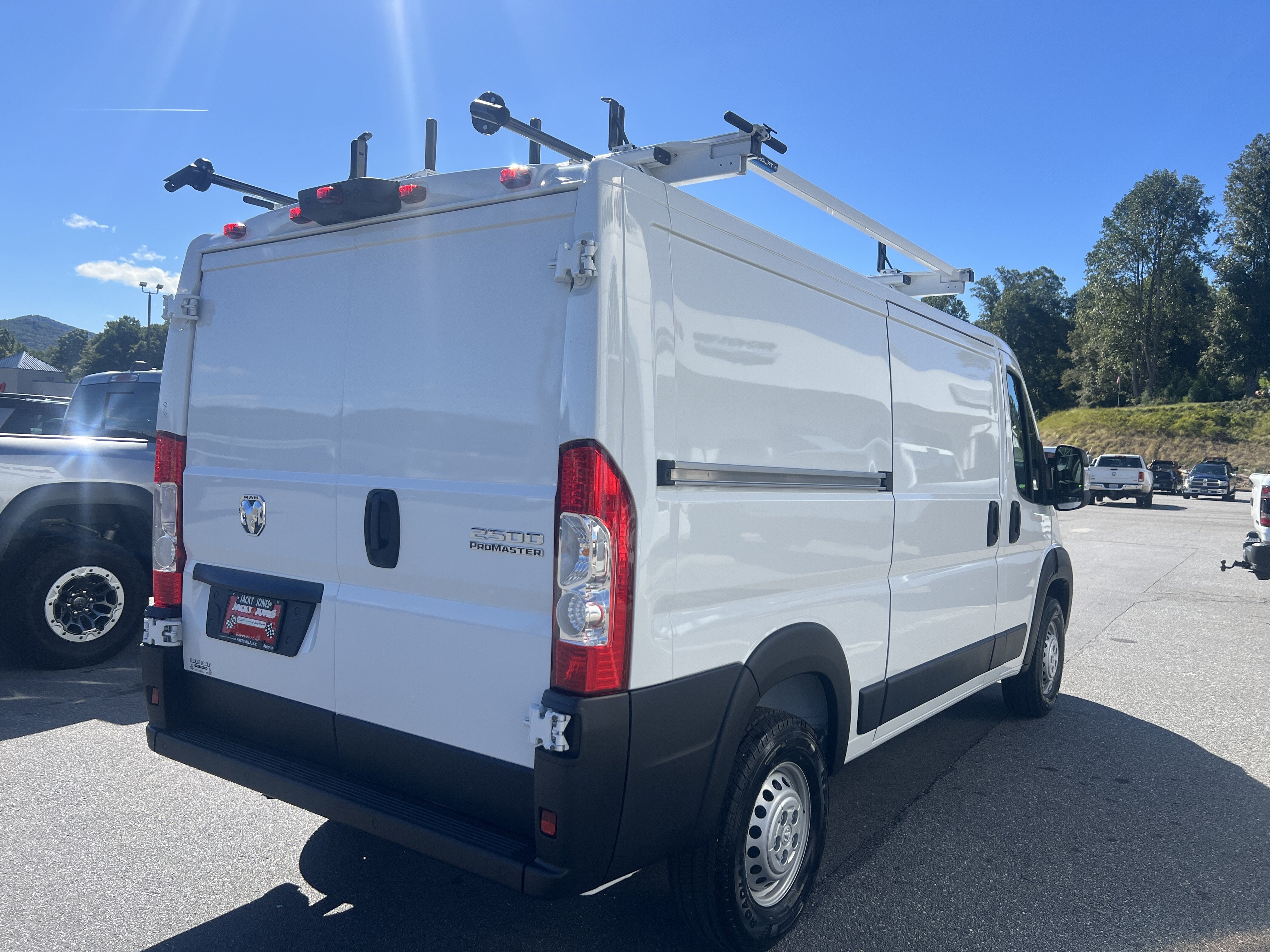 2025 RAM ProMaster Cargo Van Tradesman