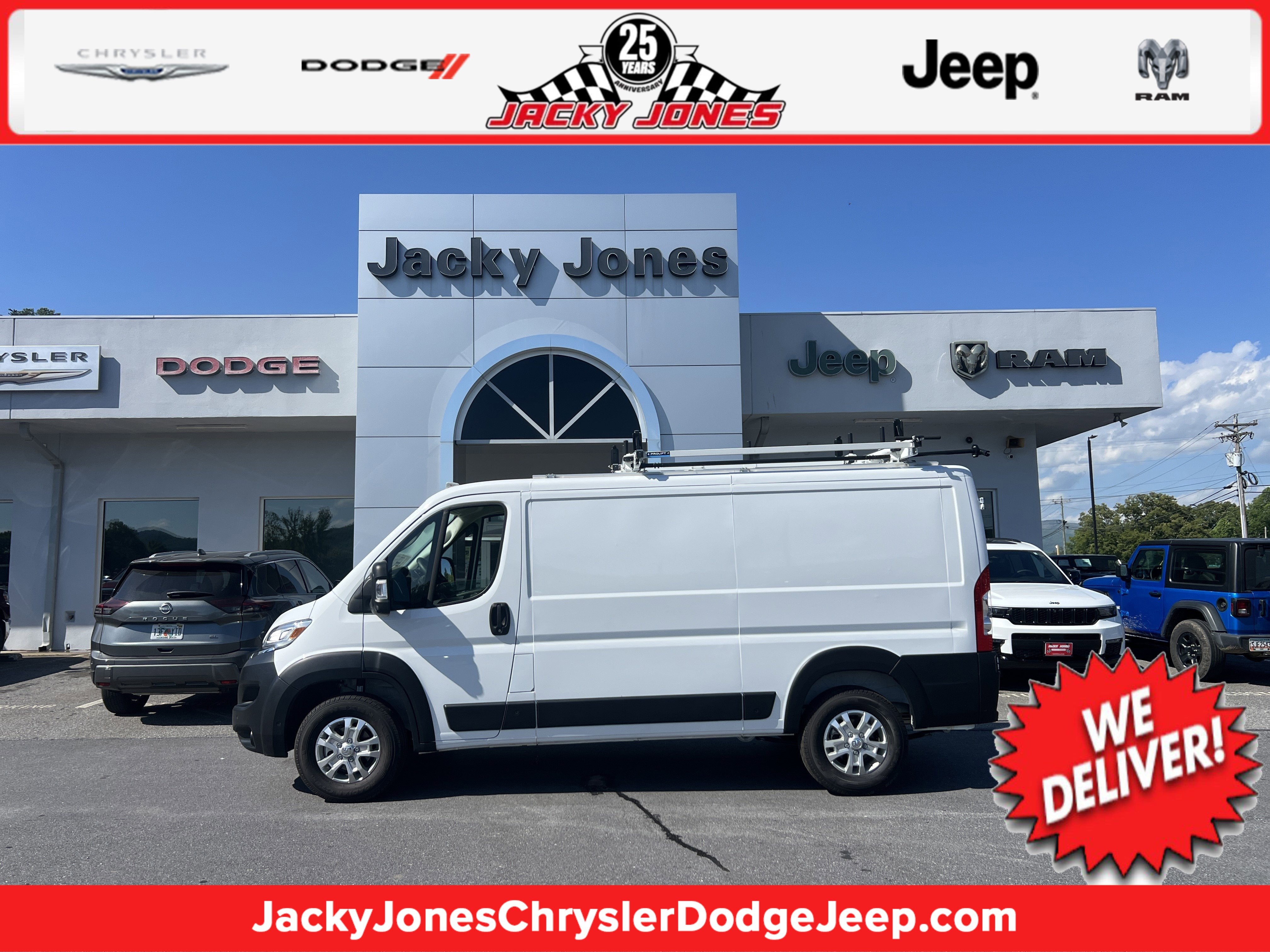 2025 RAM ProMaster Cargo Van SLT