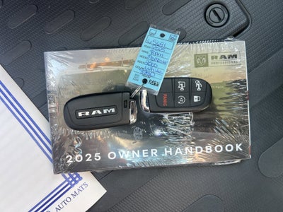 2025 RAM ProMaster Cargo Van SLT