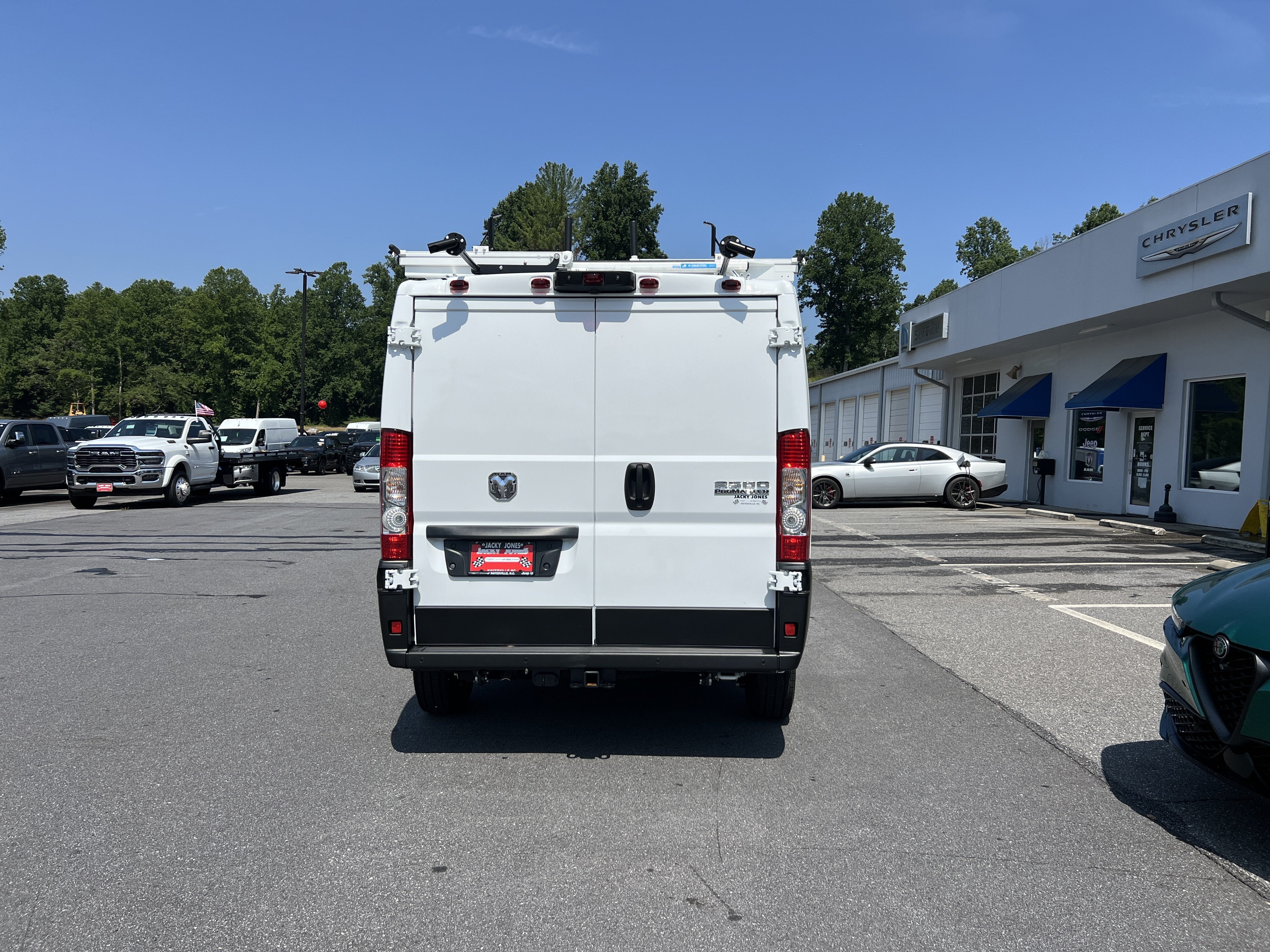 2025 RAM ProMaster Cargo Van SLT