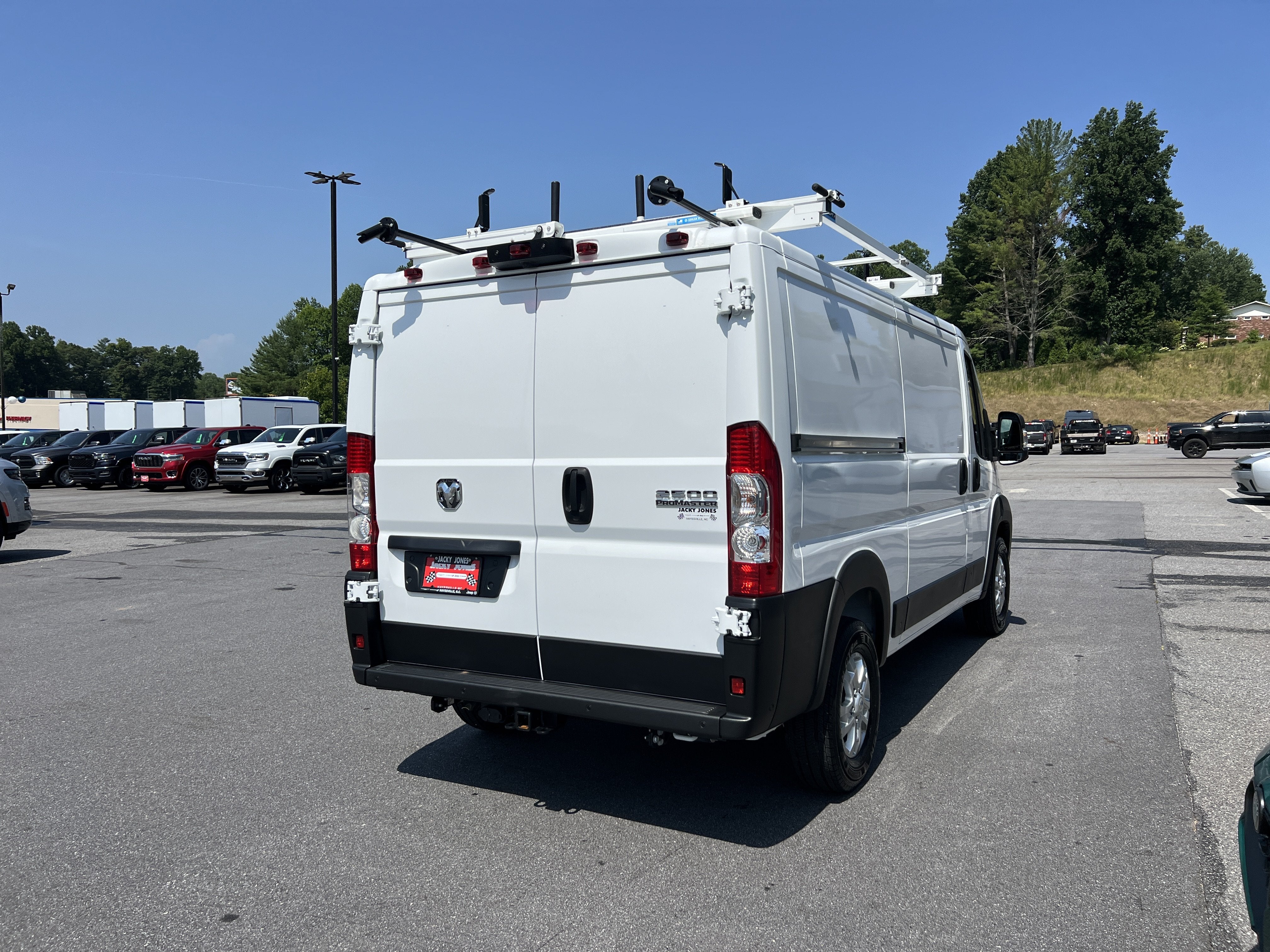 2025 RAM ProMaster Cargo Van SLT