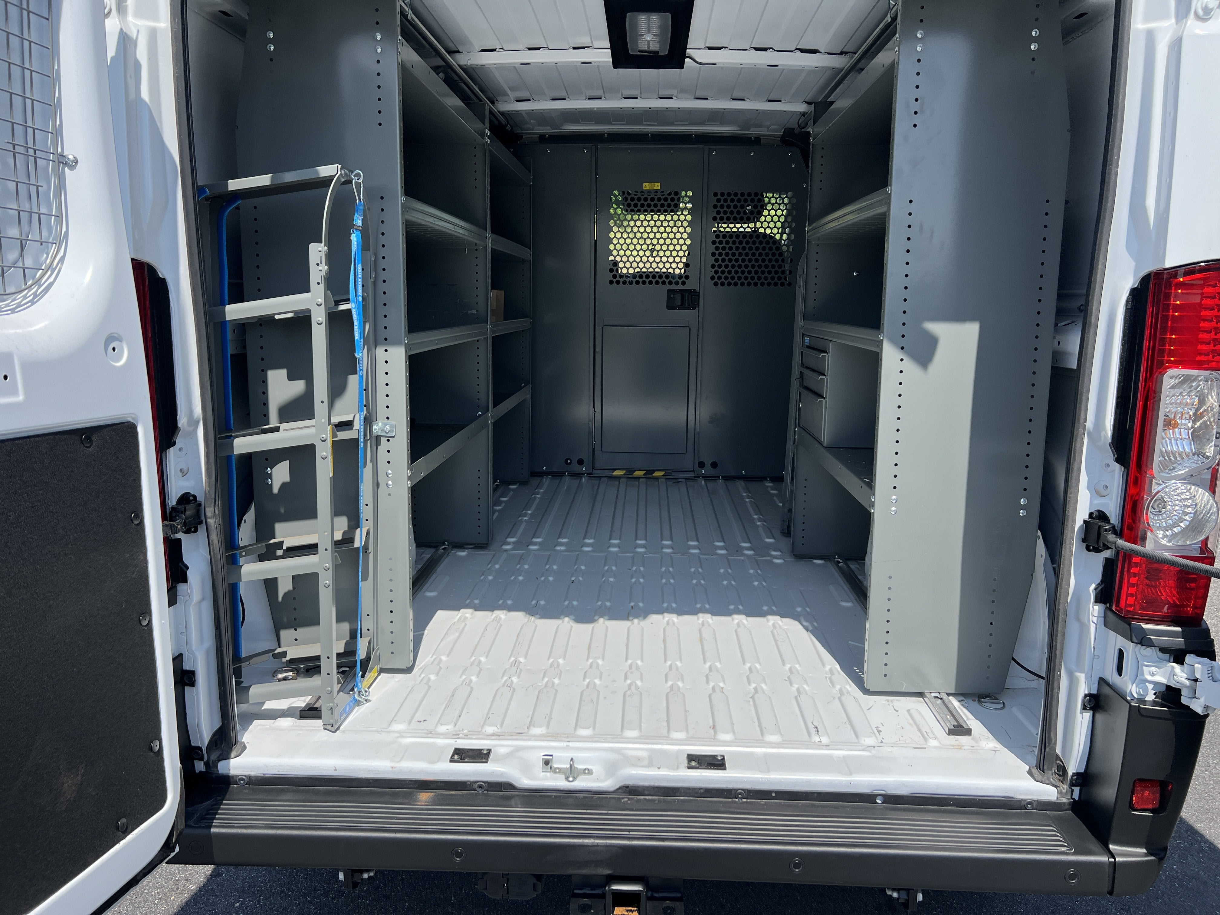 2025 RAM ProMaster Cargo Van SLT