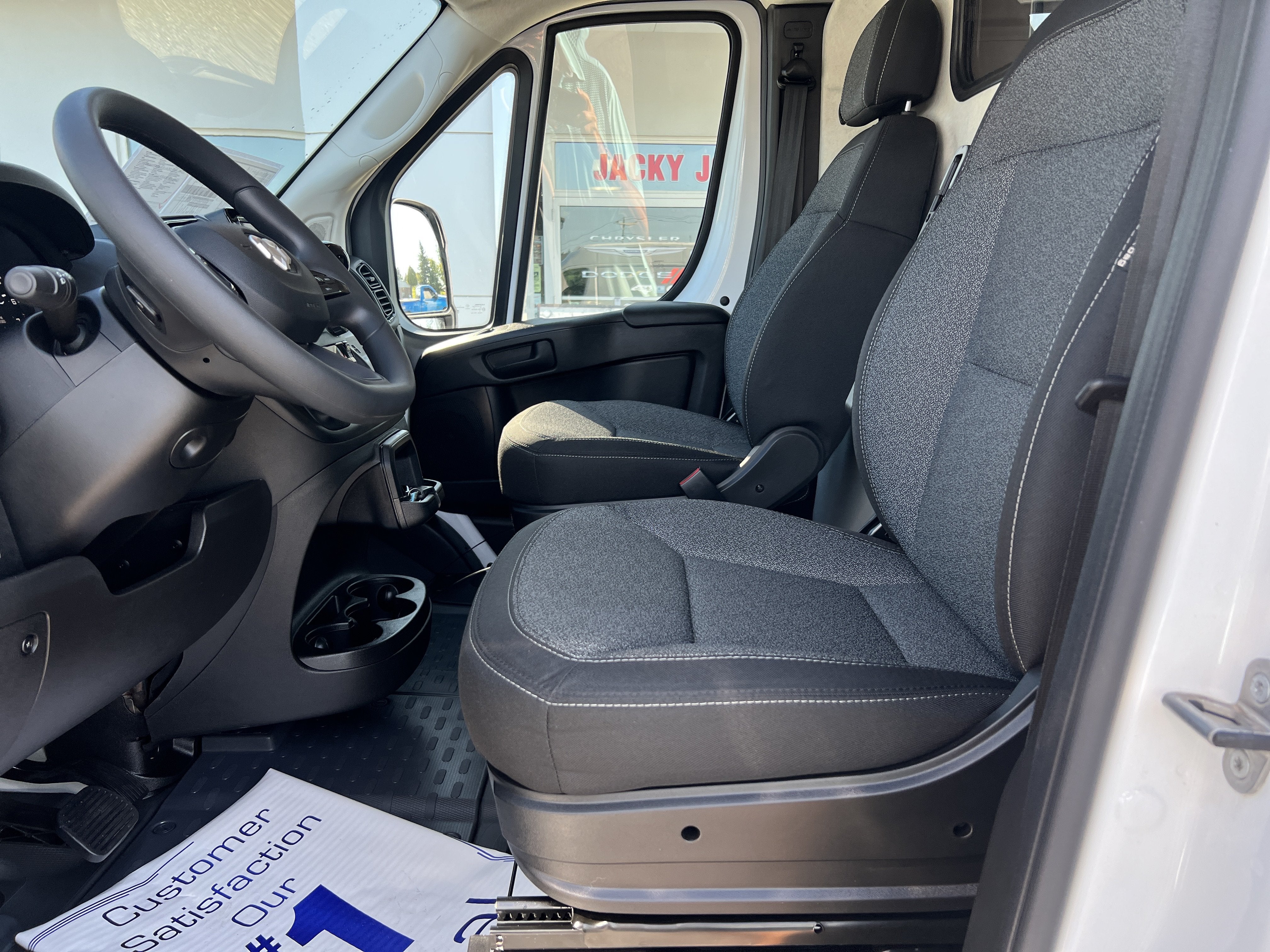 2025 RAM ProMaster Cargo Van Tradesman