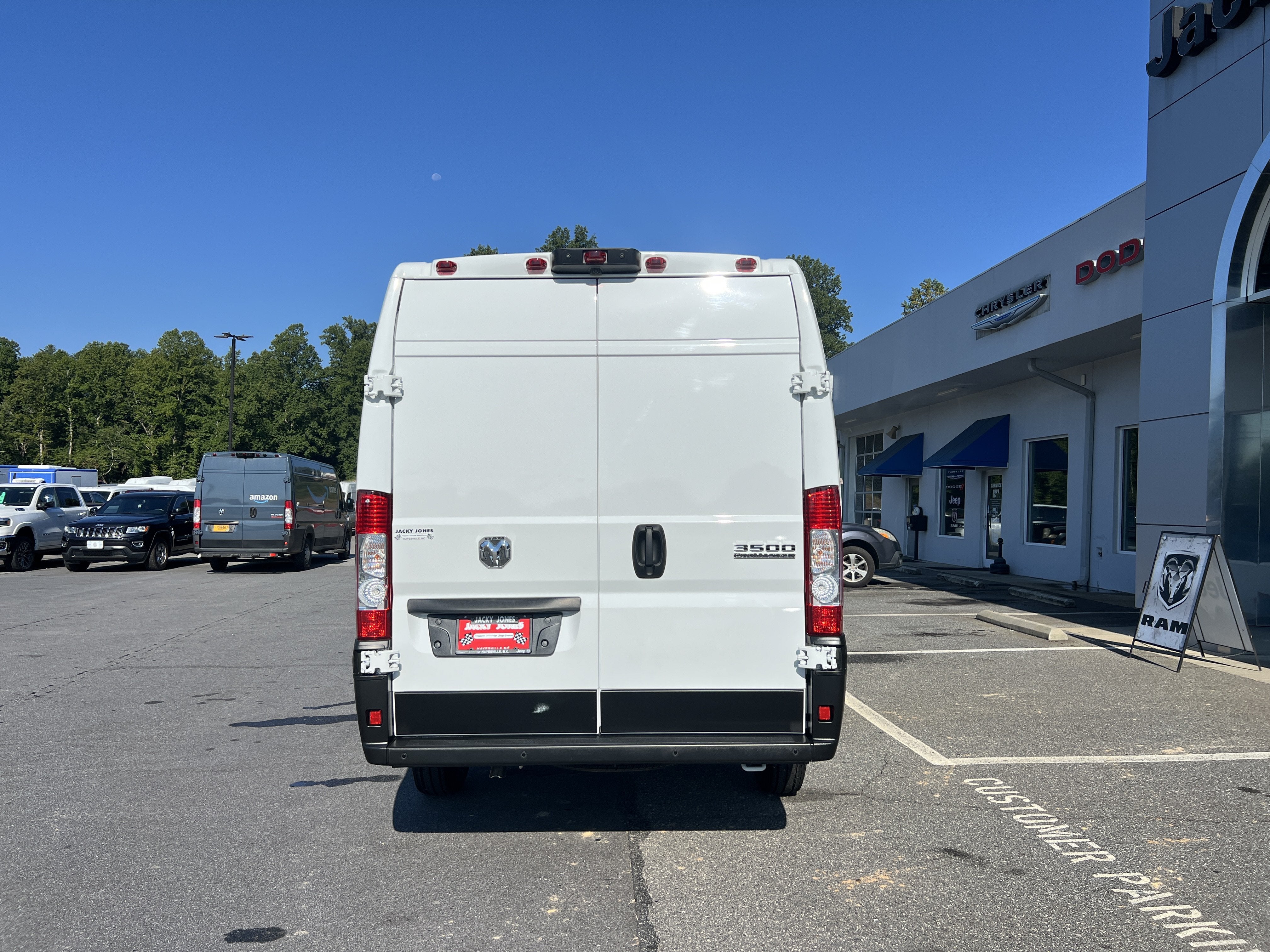 2025 RAM ProMaster Cargo Van Tradesman