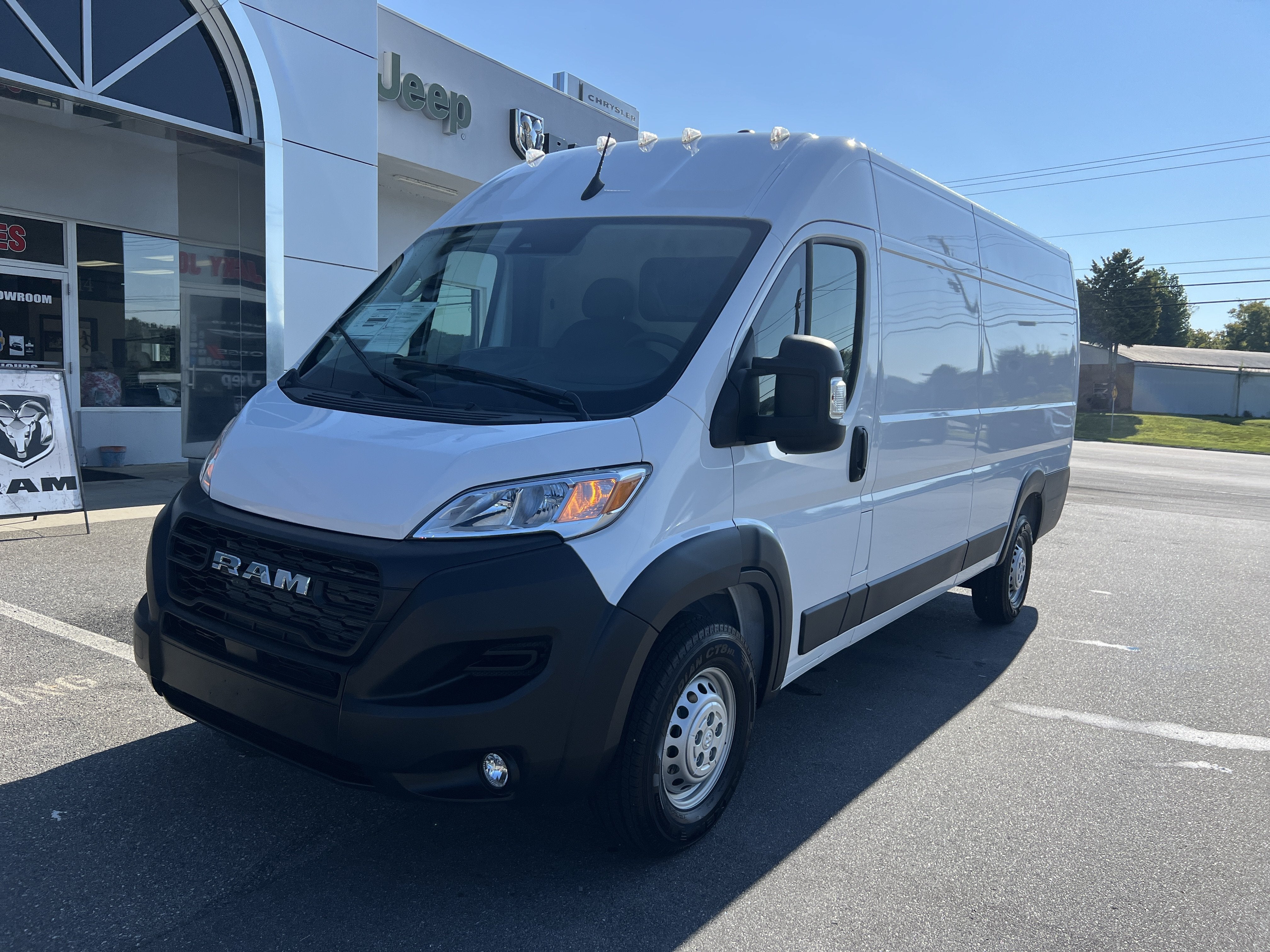 2025 RAM ProMaster Cargo Van Tradesman