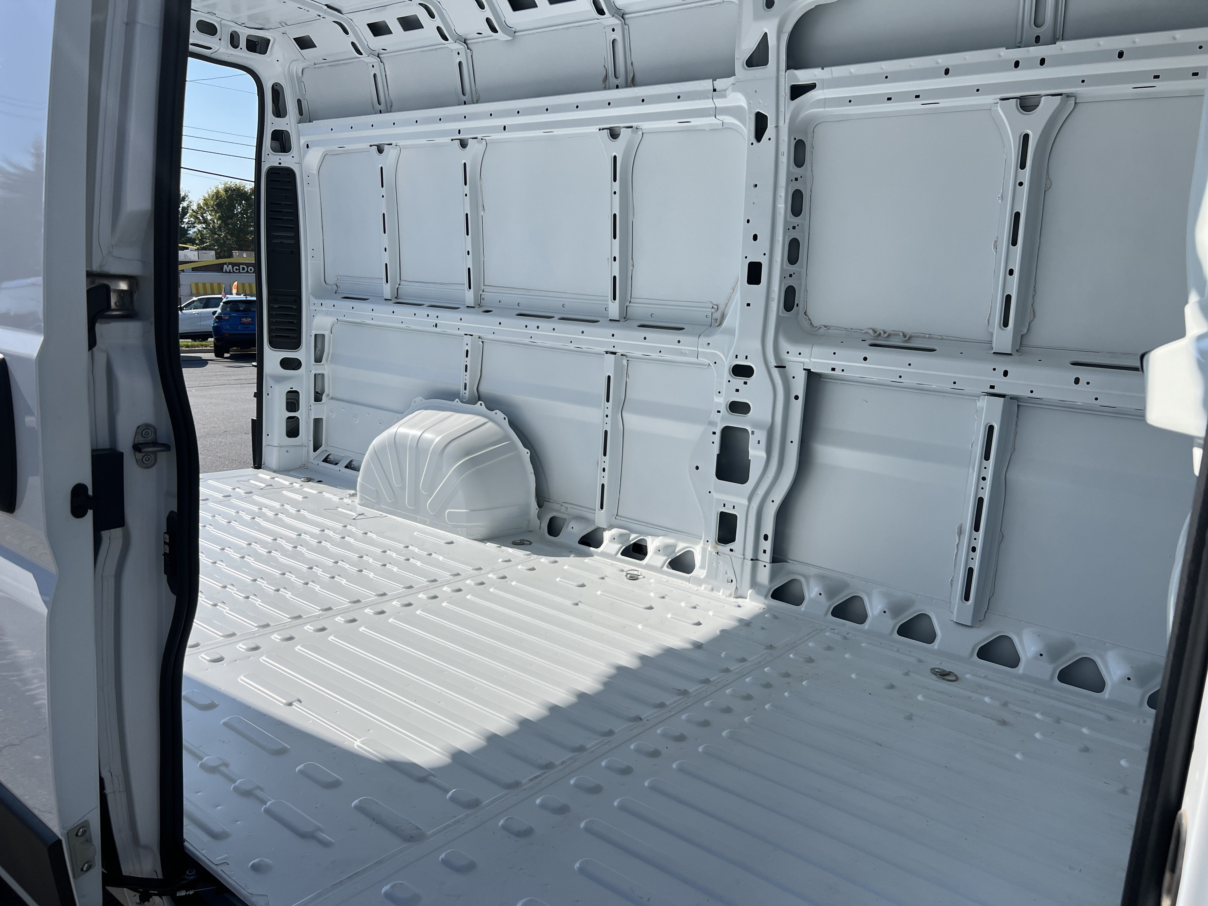 2025 RAM ProMaster Cargo Van Tradesman