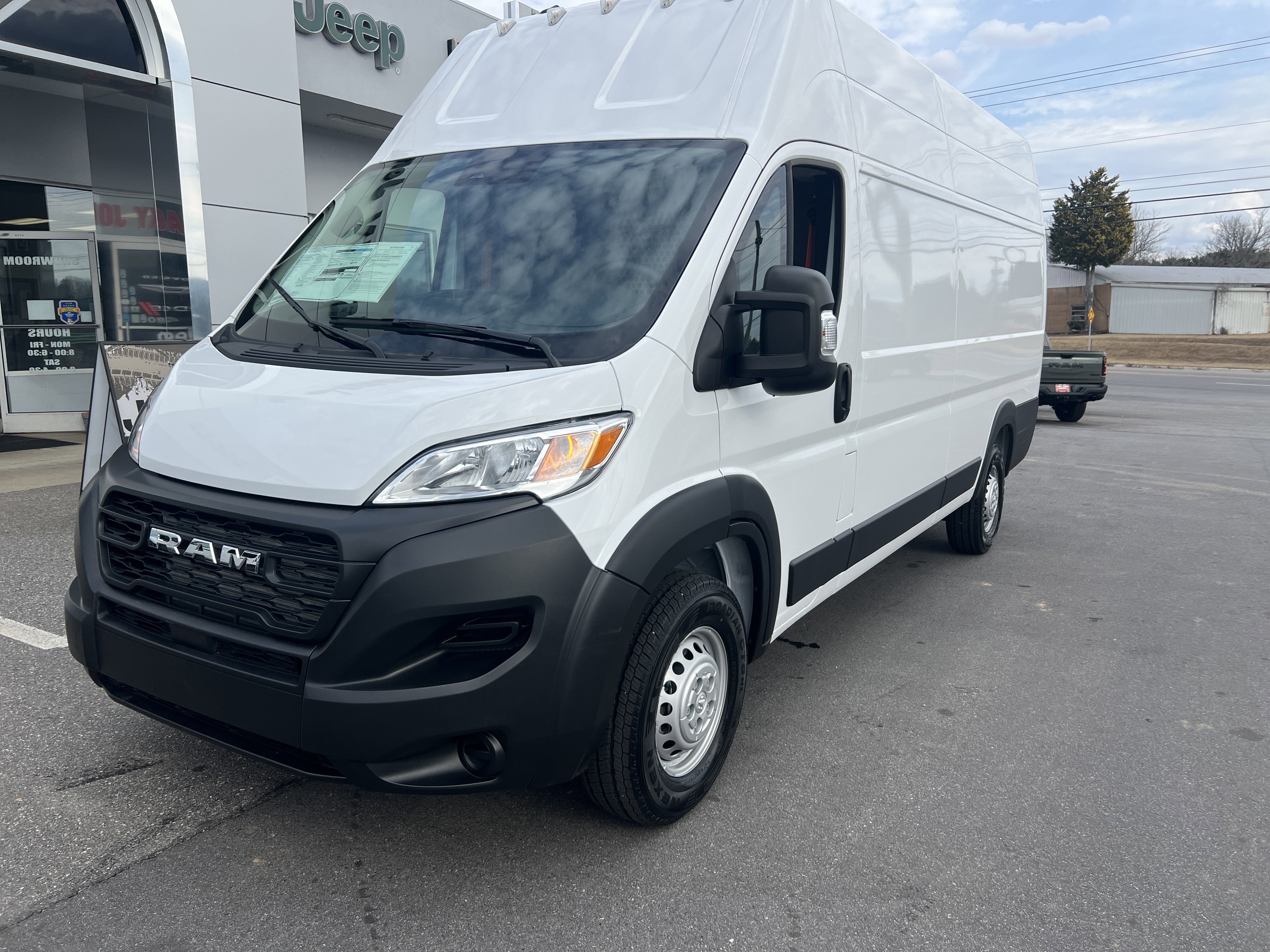 2025 RAM ProMaster Cargo Van Tradesman