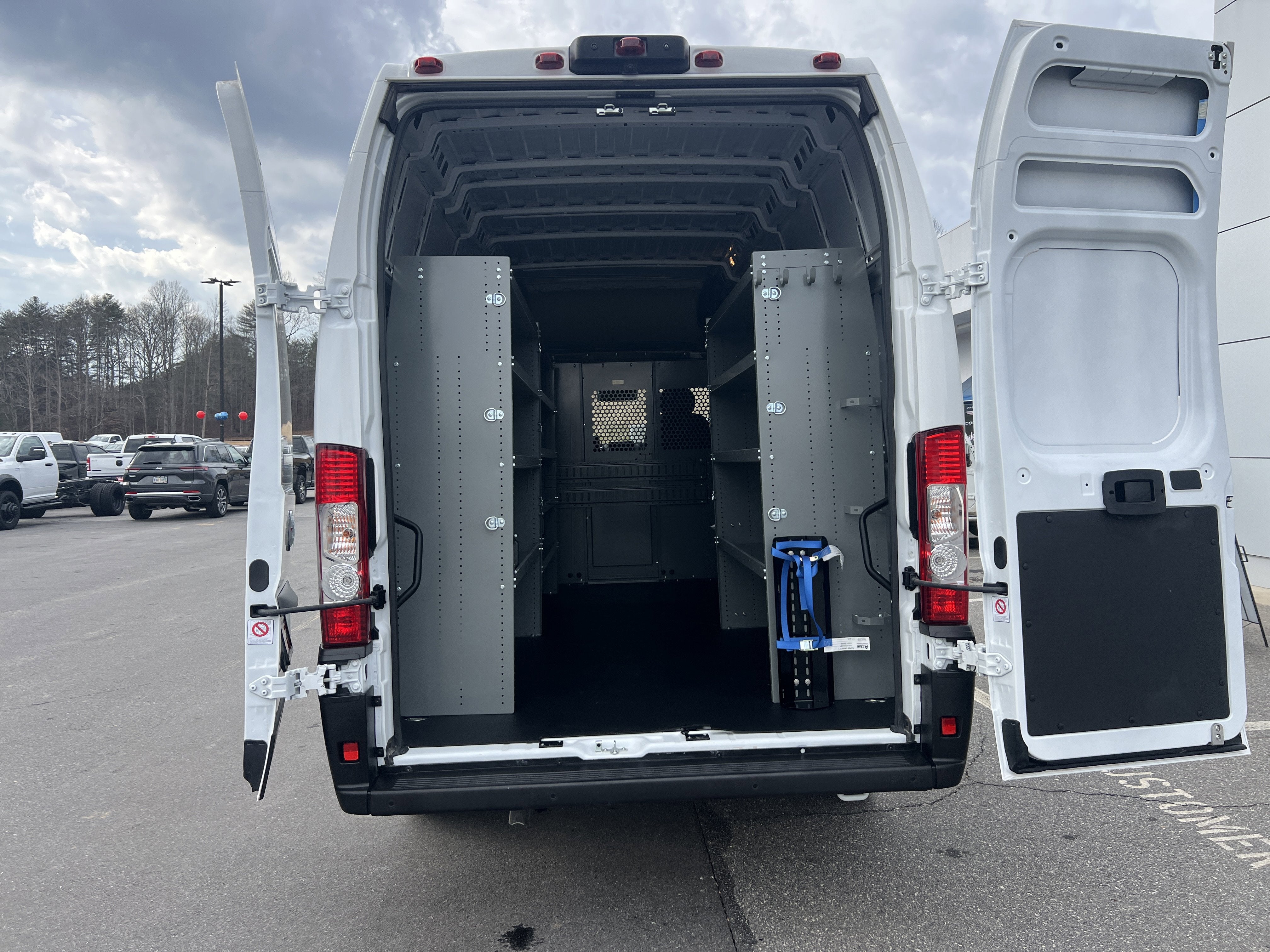 2025 RAM ProMaster Cargo Van Tradesman