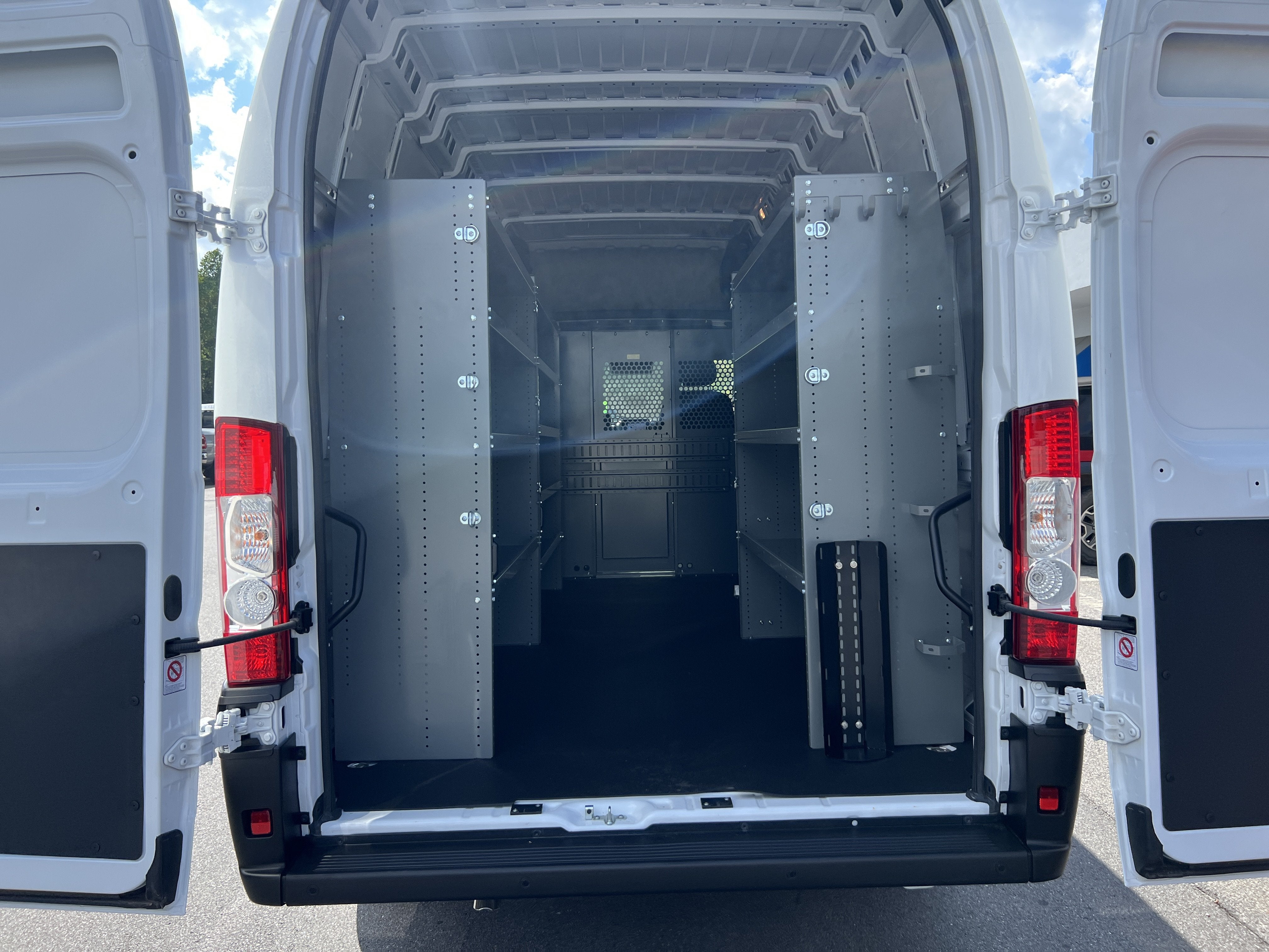 2025 RAM ProMaster Cargo Van Tradesman