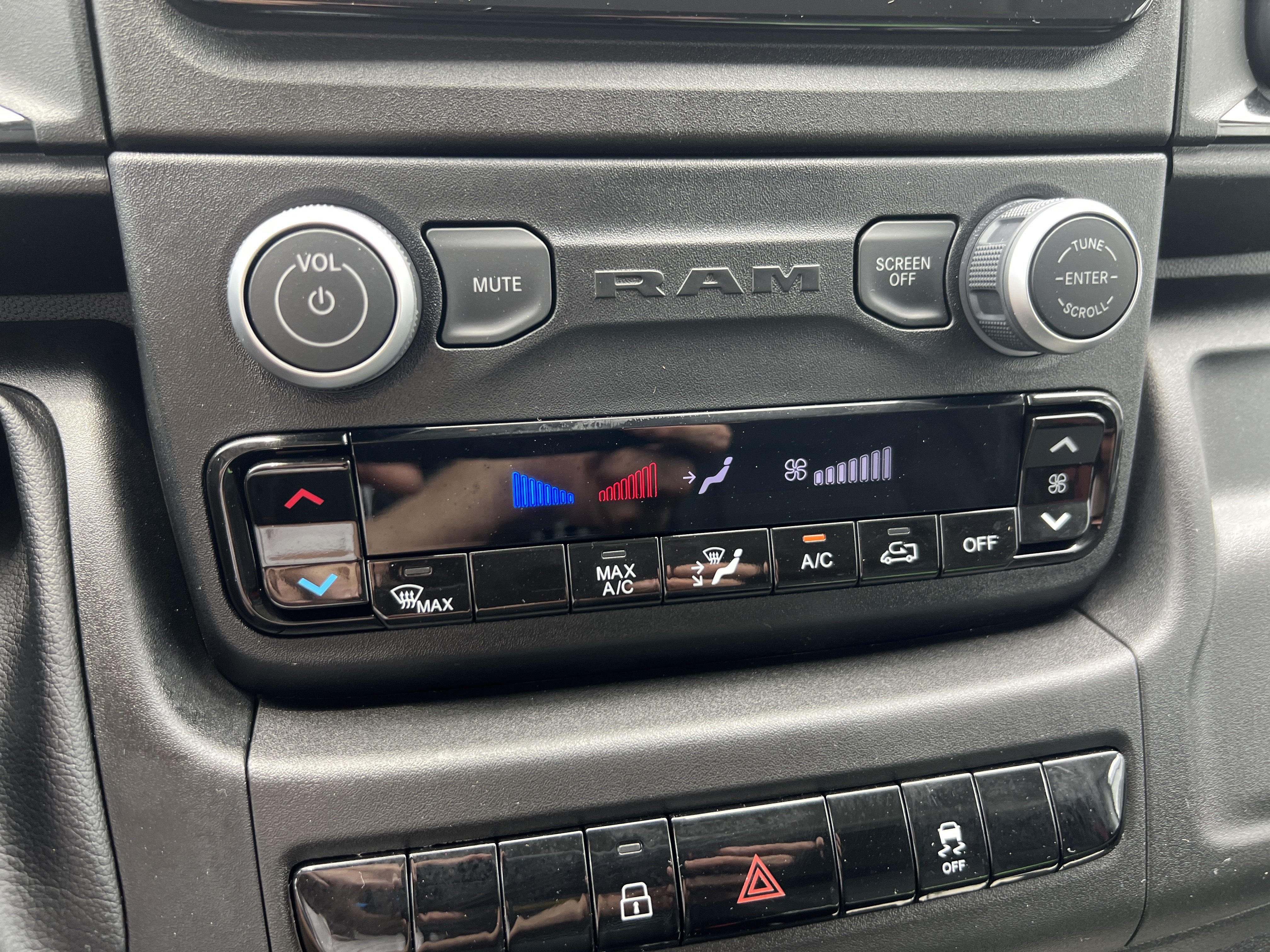 2025 RAM ProMaster Cargo Van Tradesman
