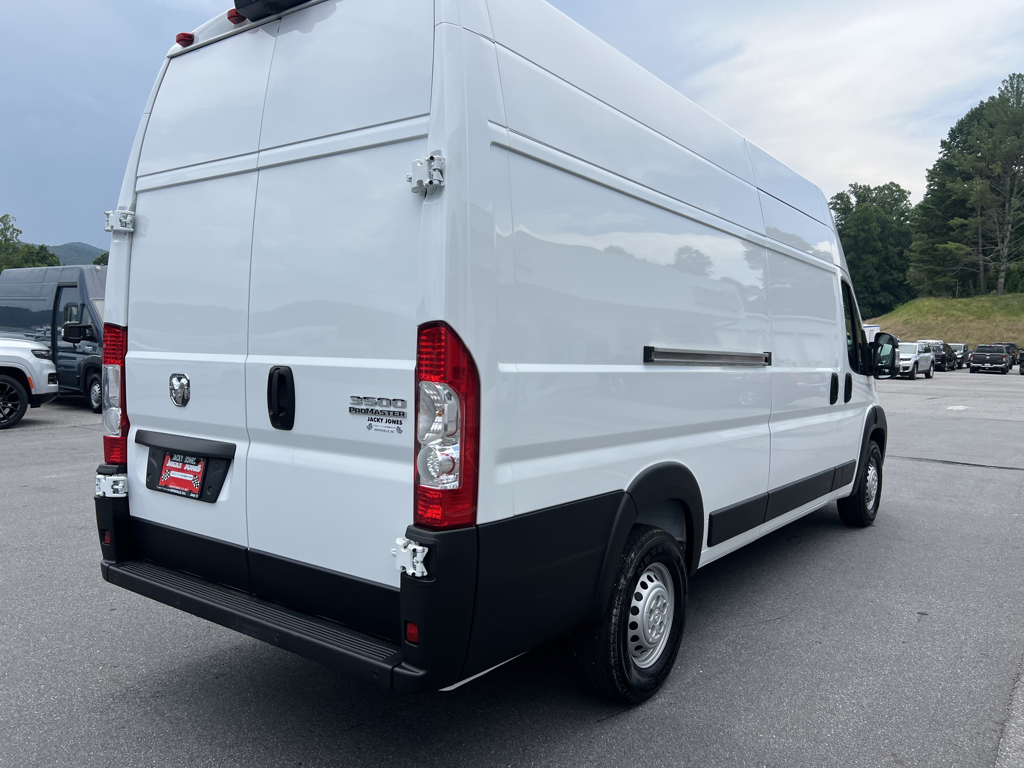 2025 RAM ProMaster Cargo Van Tradesman