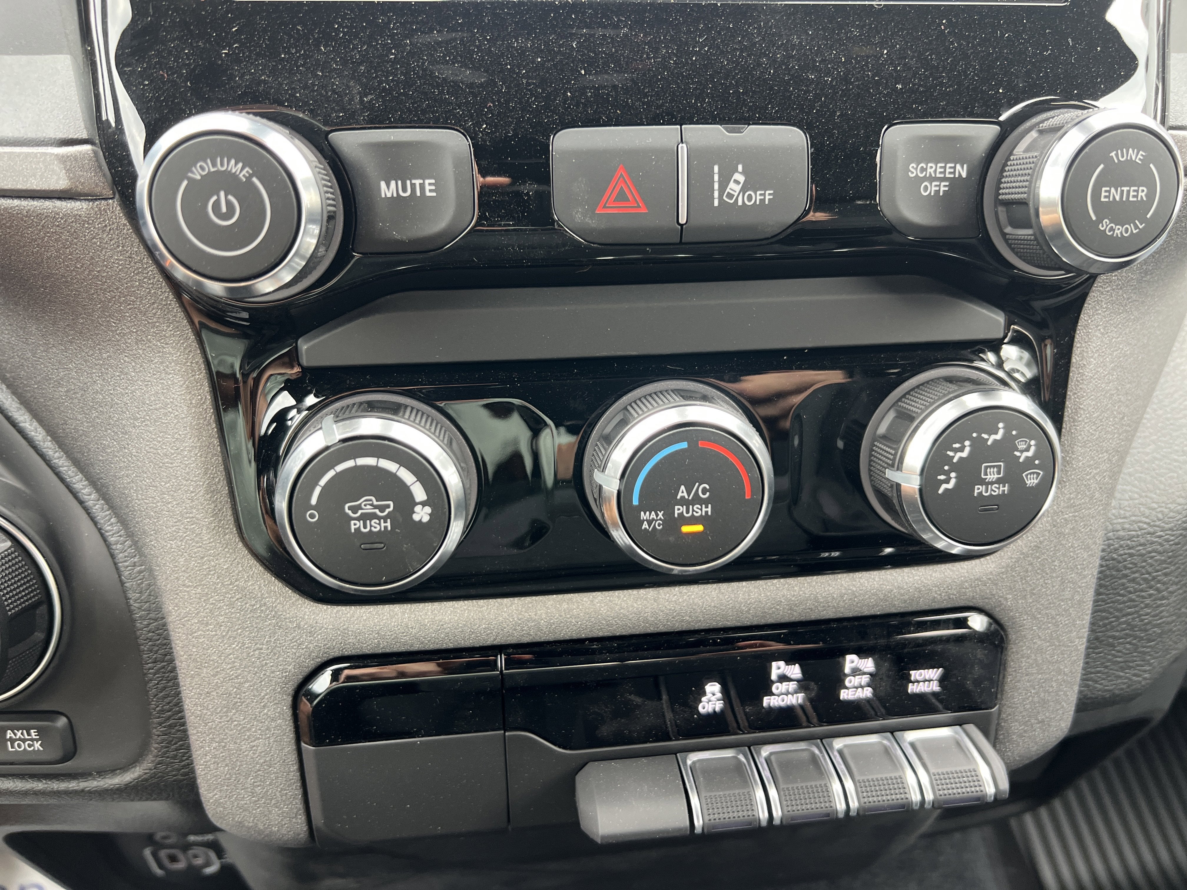 2026 RAM 1500 Warlock