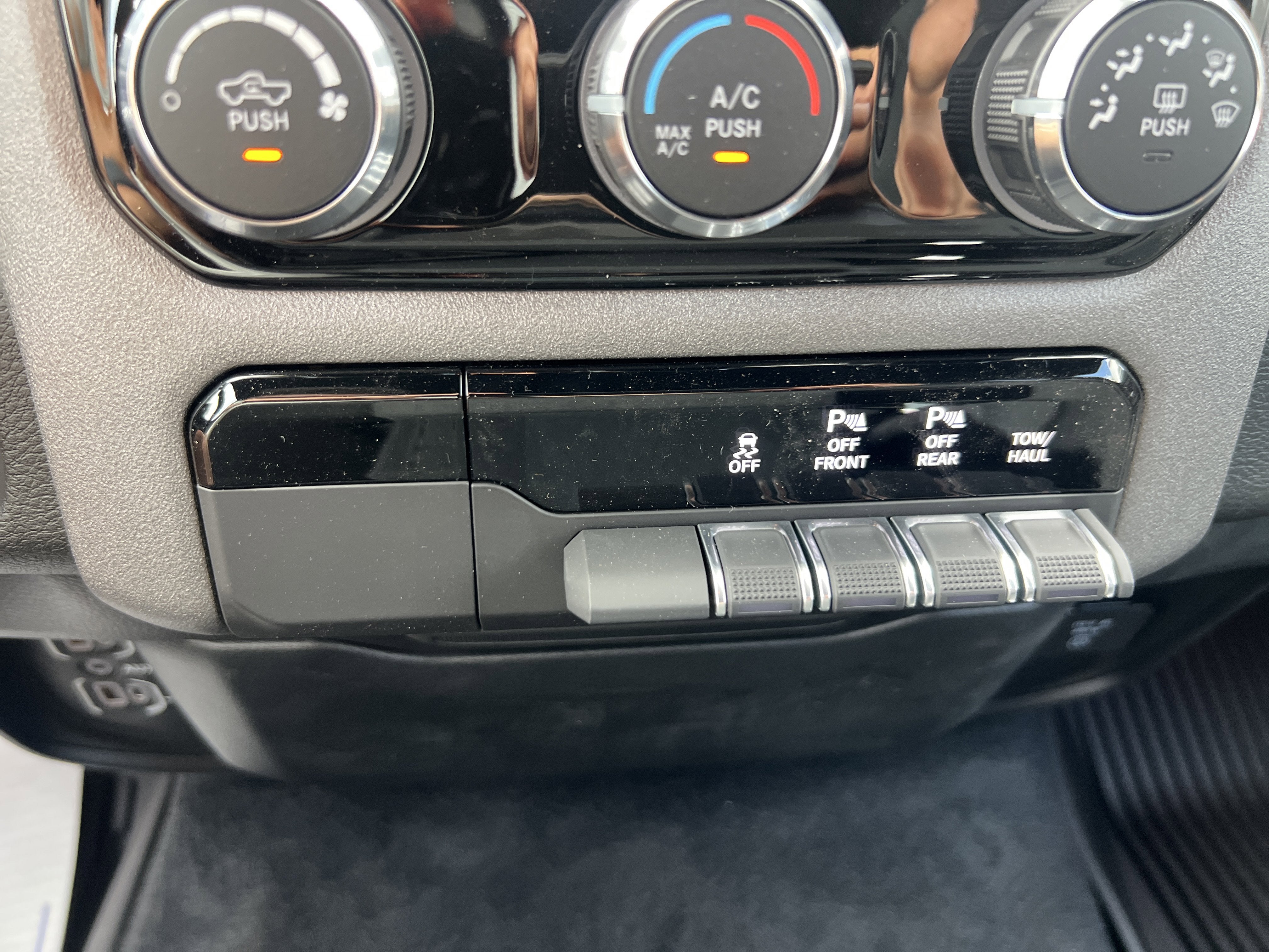 2026 RAM 1500 Warlock