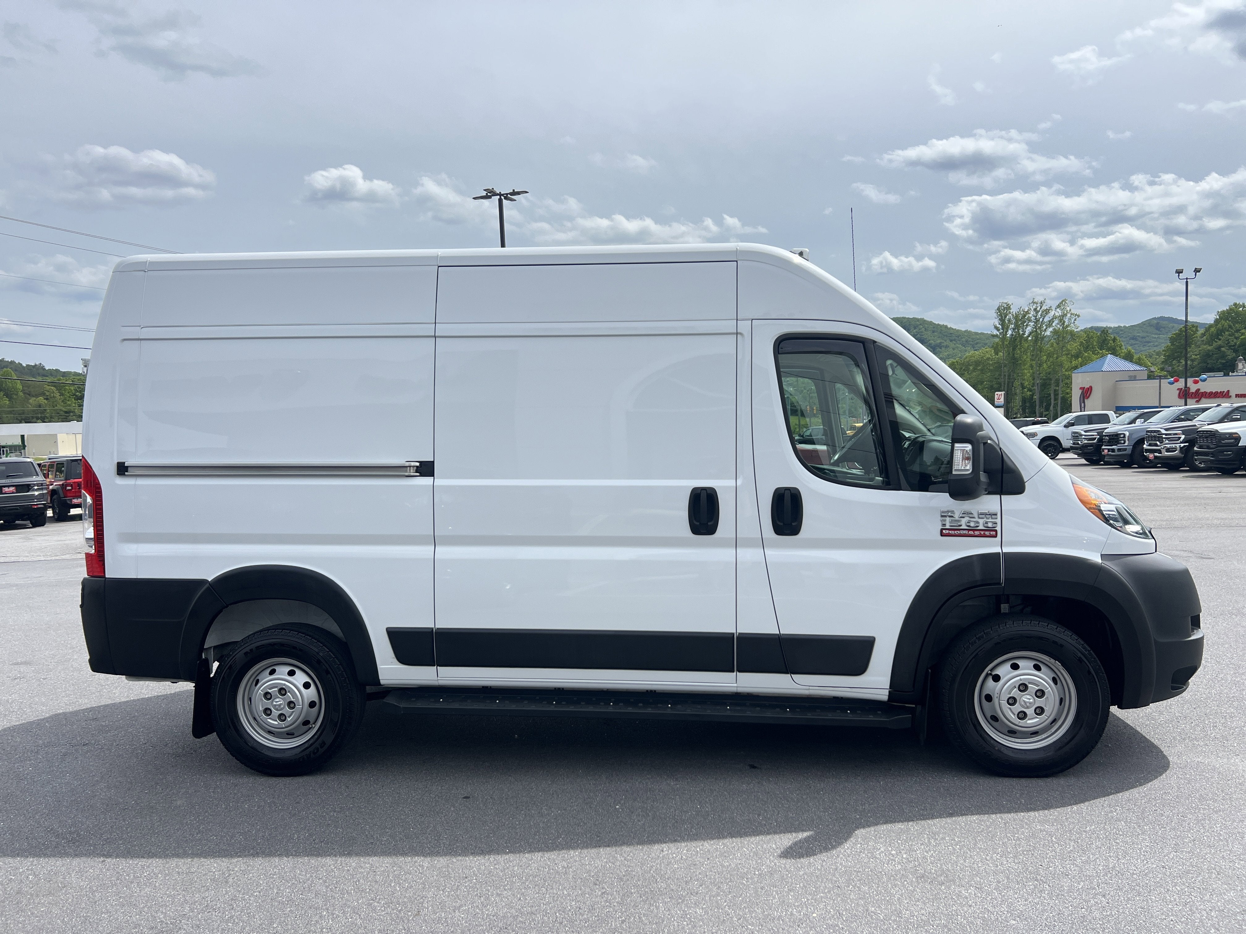 2020 RAM ProMaster Cargo Van 1500 High Roof 136" WB
