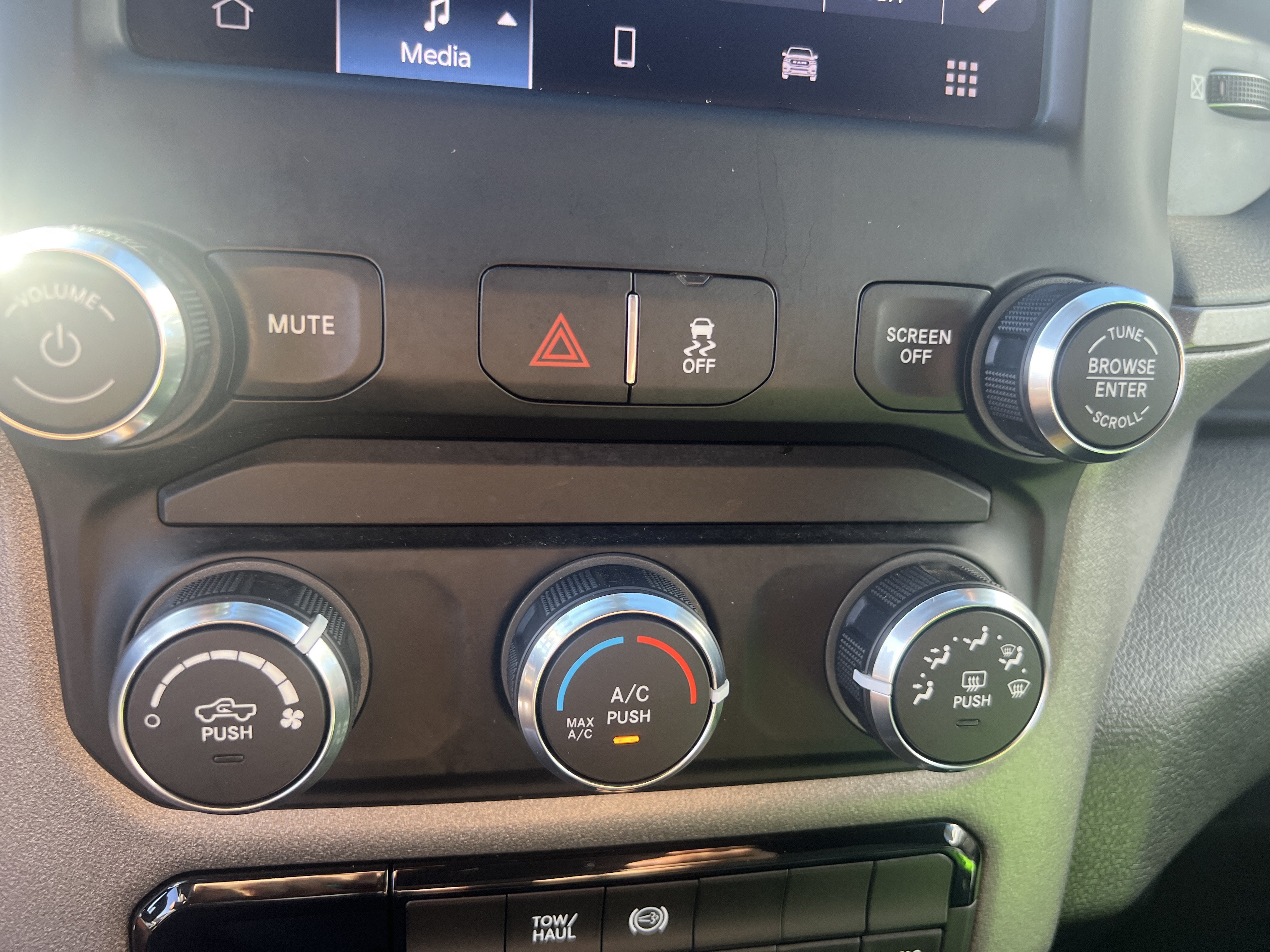 2022 RAM 3500 Chassis Cab Tradesman Dump Body