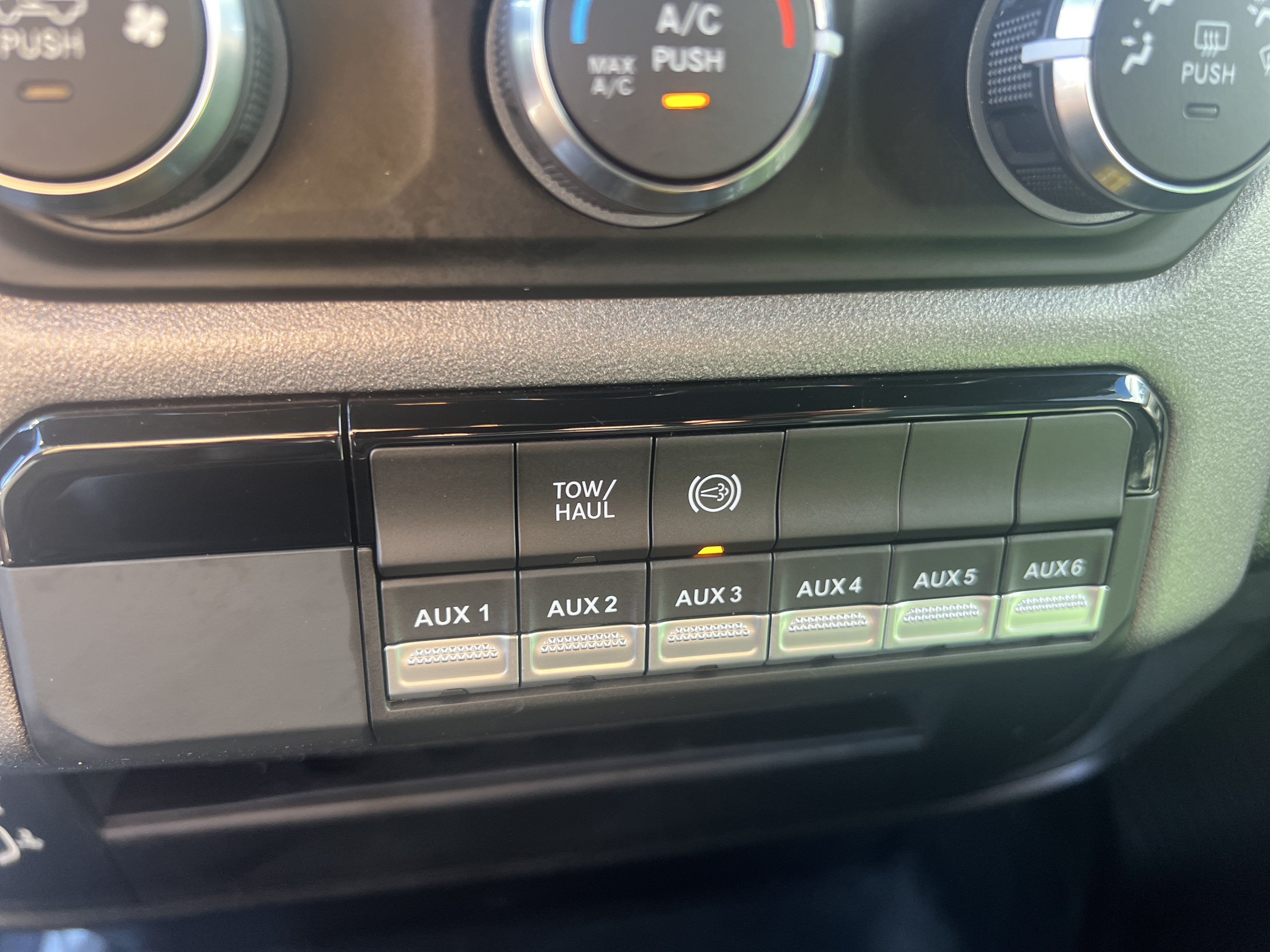 2022 RAM 3500 Chassis Cab Tradesman Dump Body