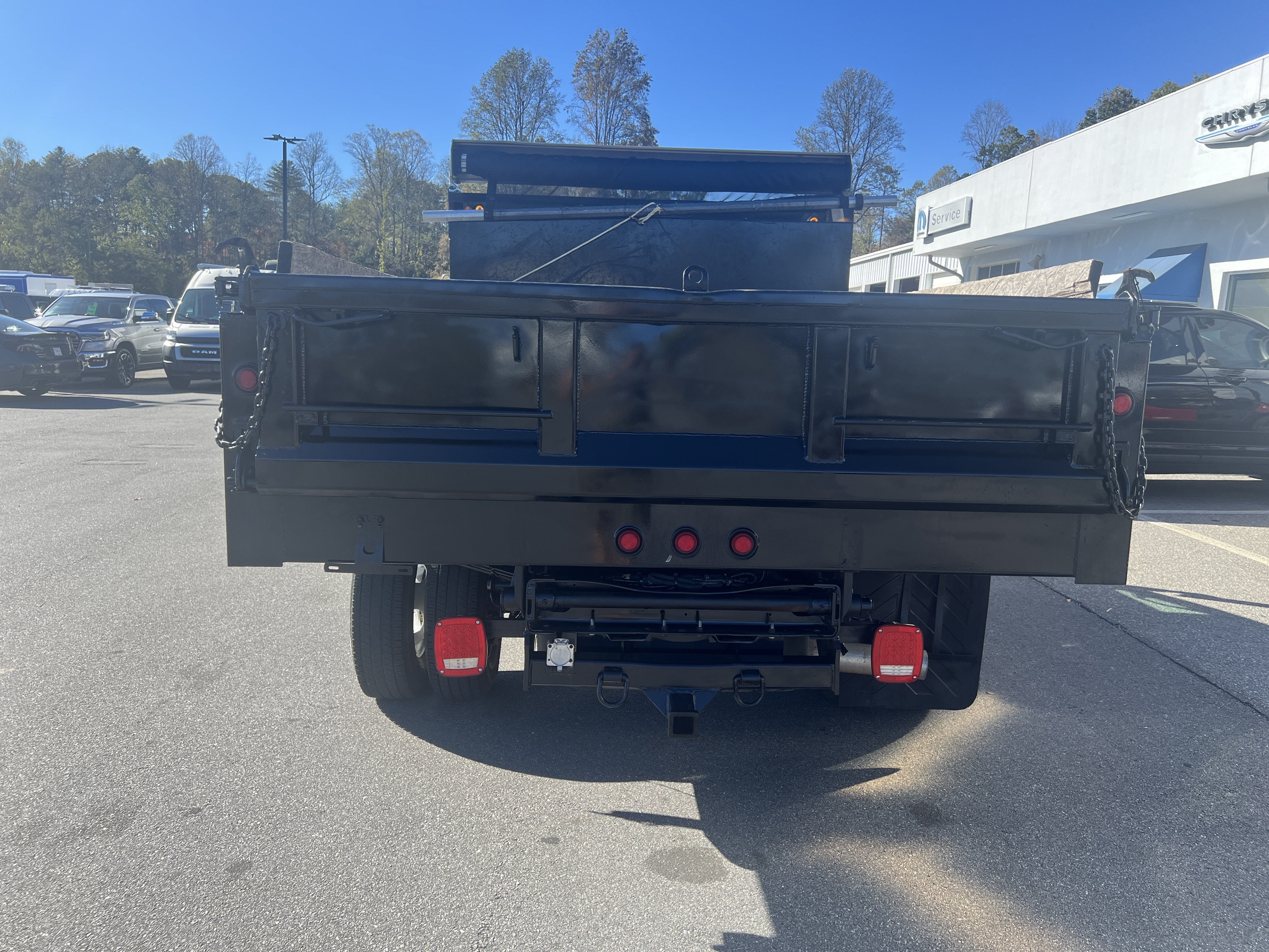2022 RAM 3500 Chassis Cab Tradesman Dump Body