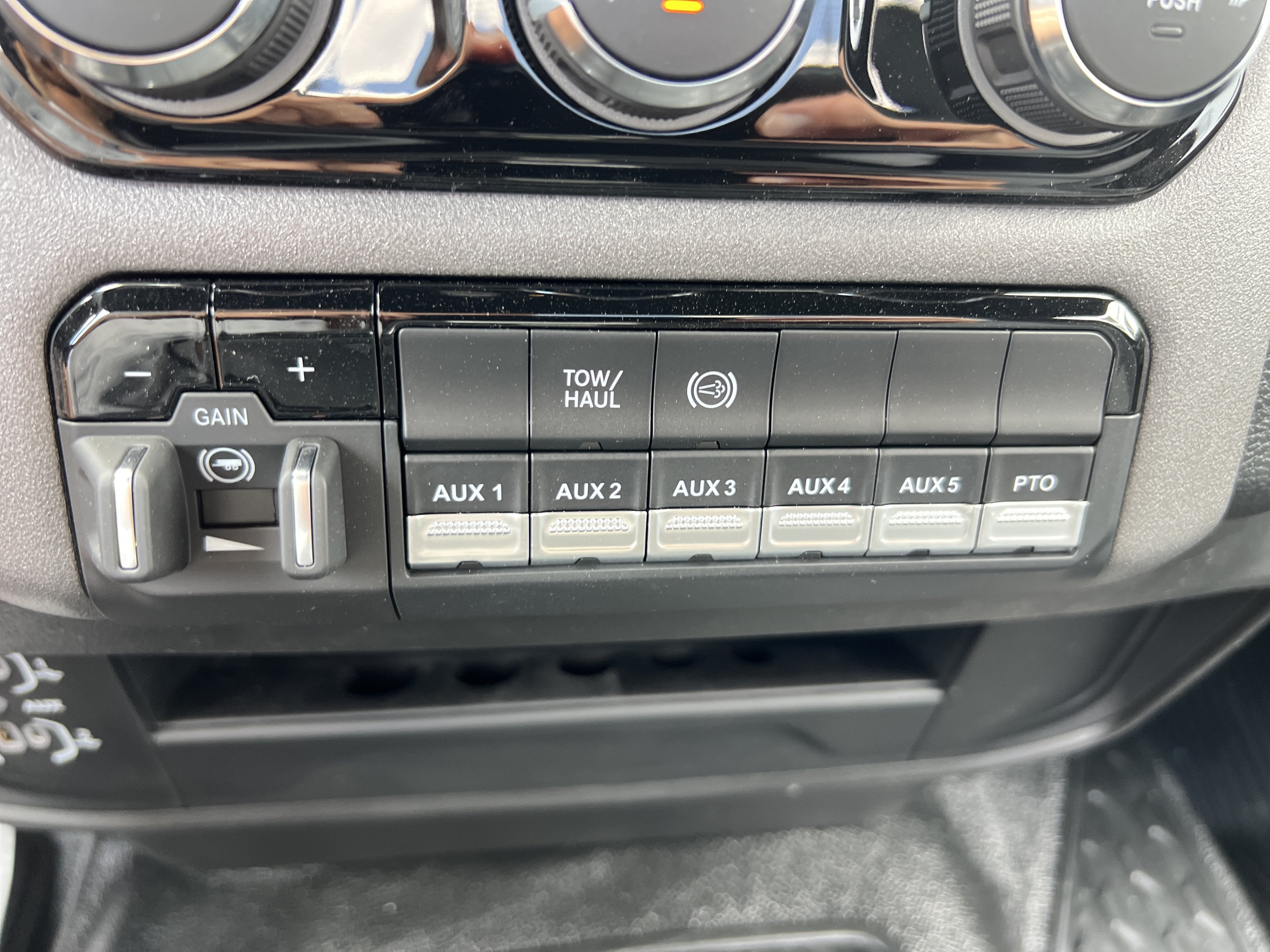 2026 RAM 3500 Chassis Cab Tradesman