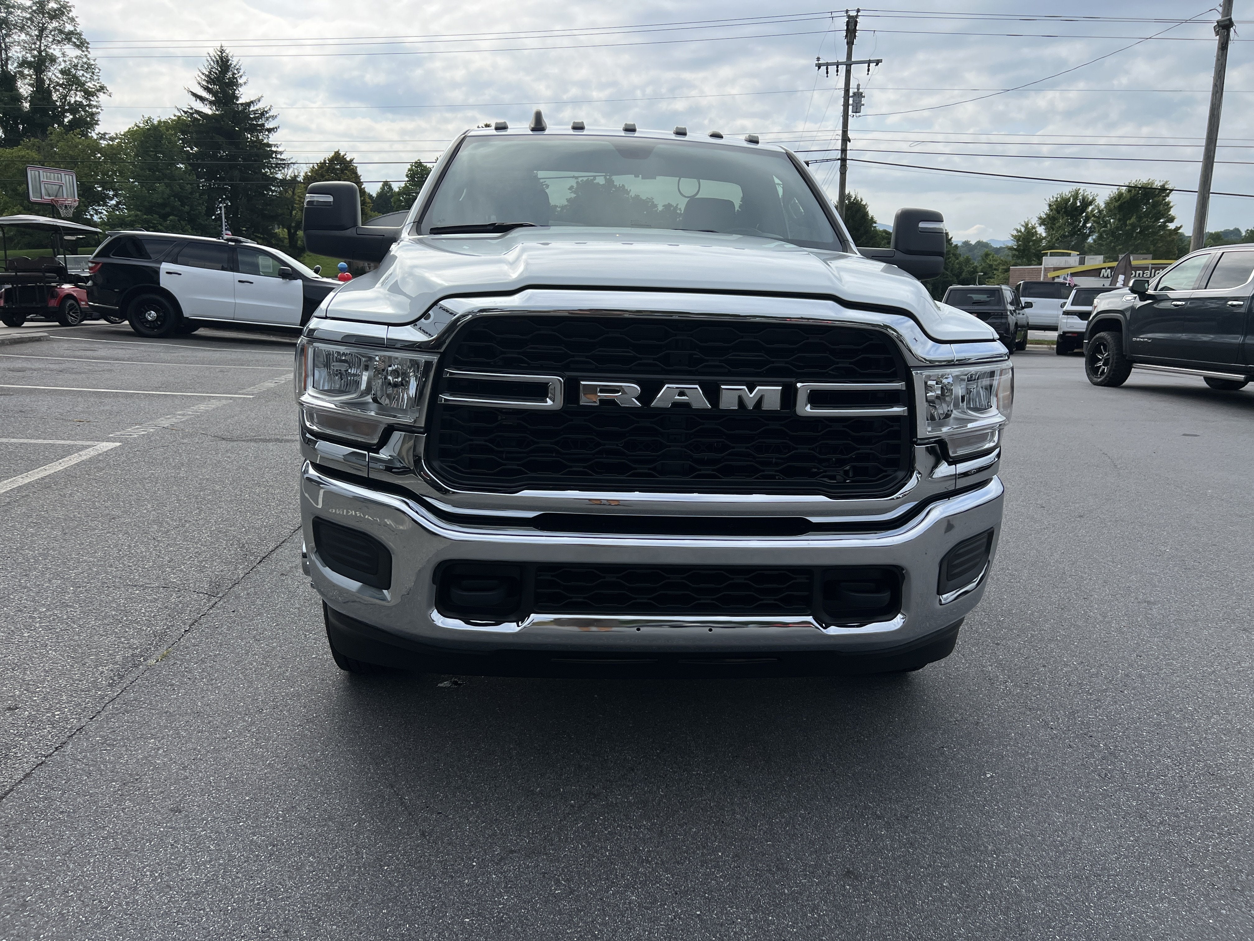 2024 RAM 3500 Chassis Cab Tradesman