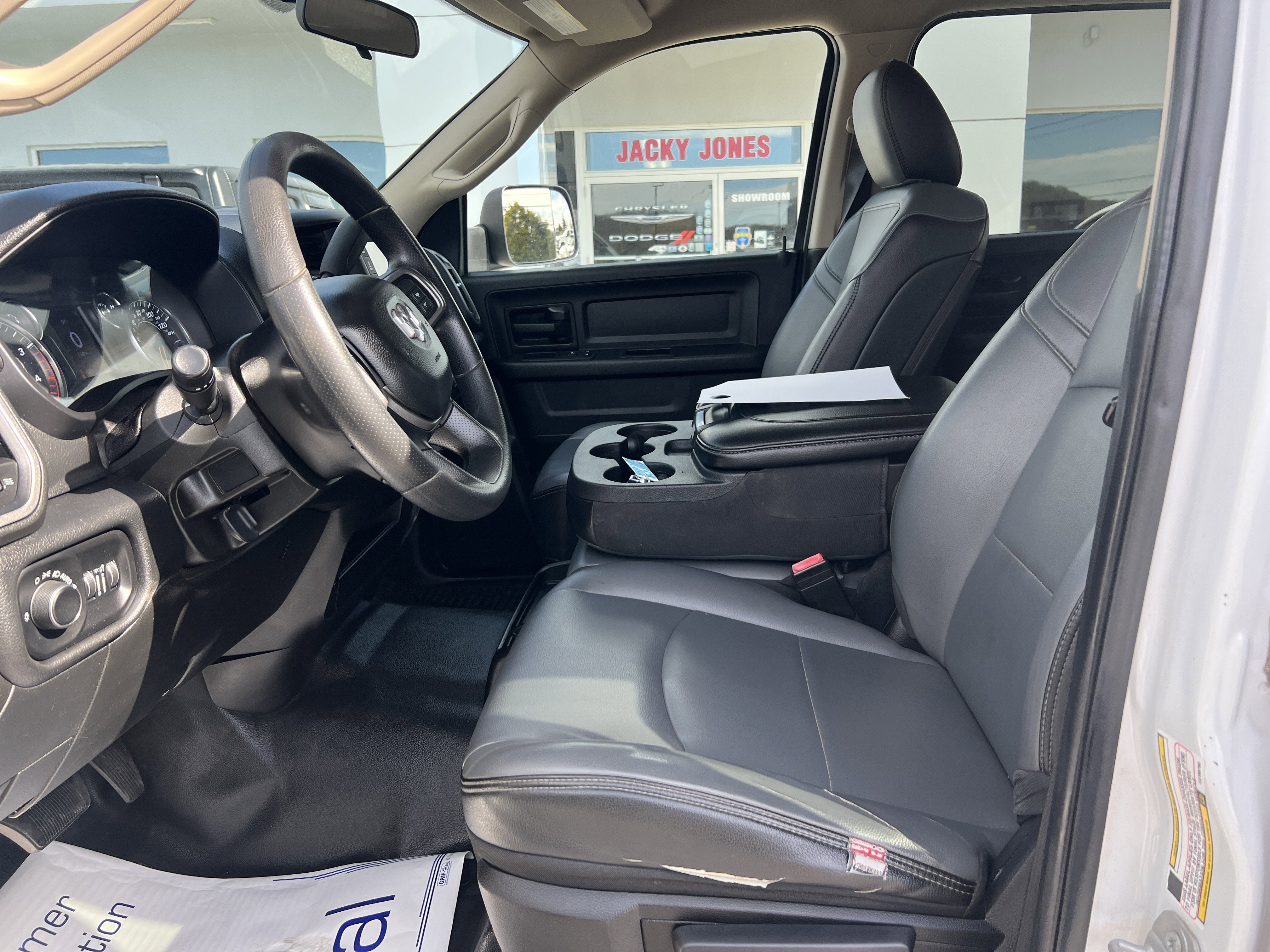 2020 RAM 3500 Chassis Cab Tradesman