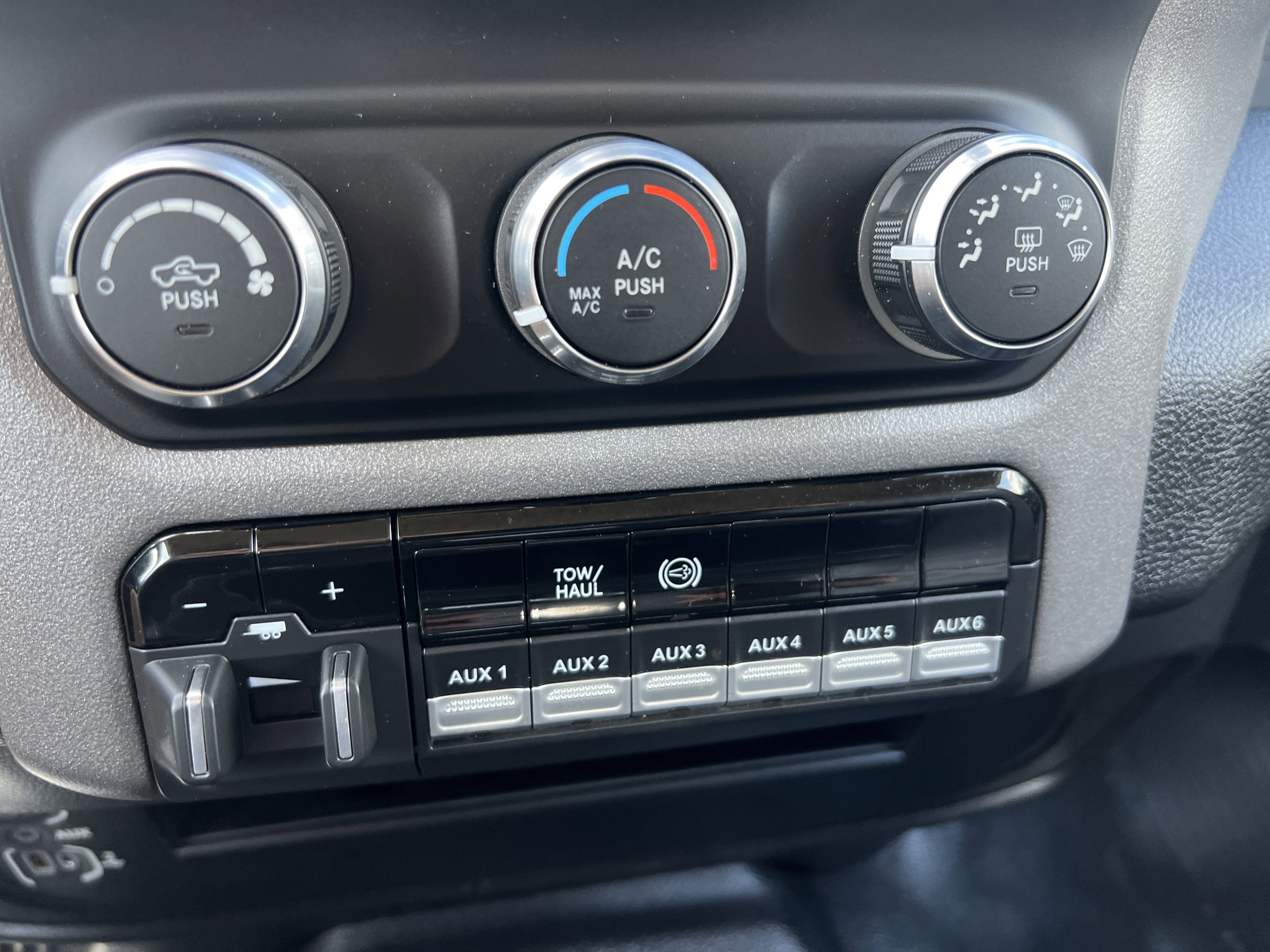 2020 RAM 3500 Chassis Cab Tradesman