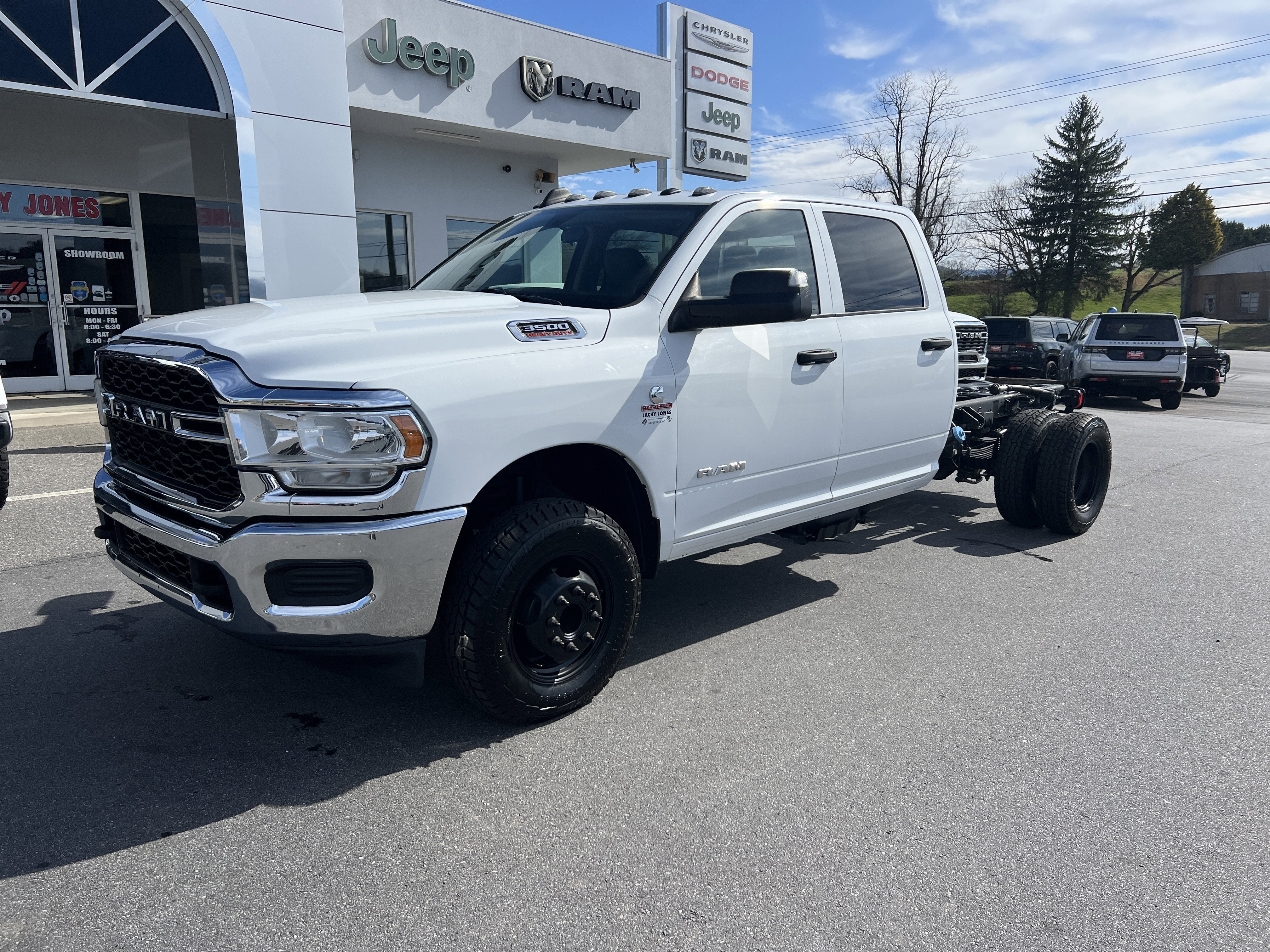 2020 RAM 3500 Chassis Cab Tradesman