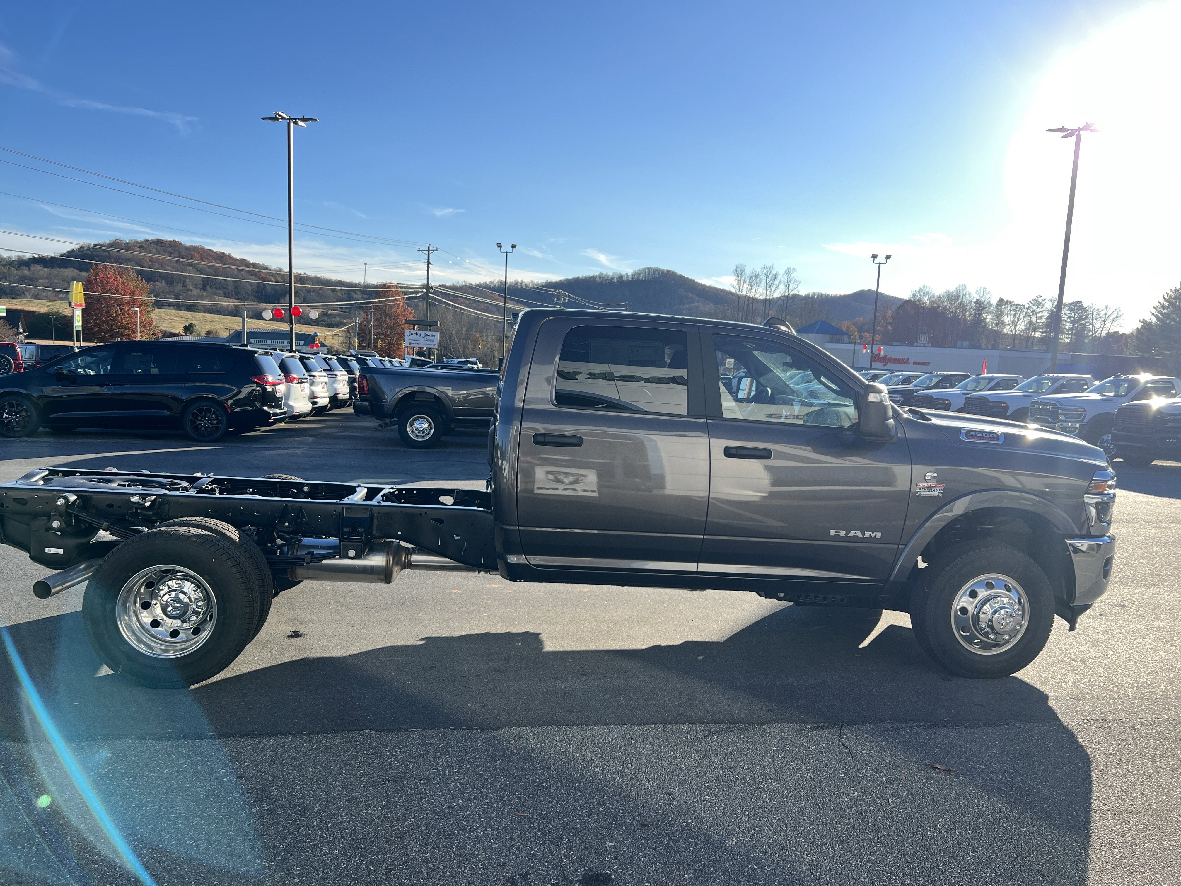 2026 RAM 3500 Chassis Cab Big Horn