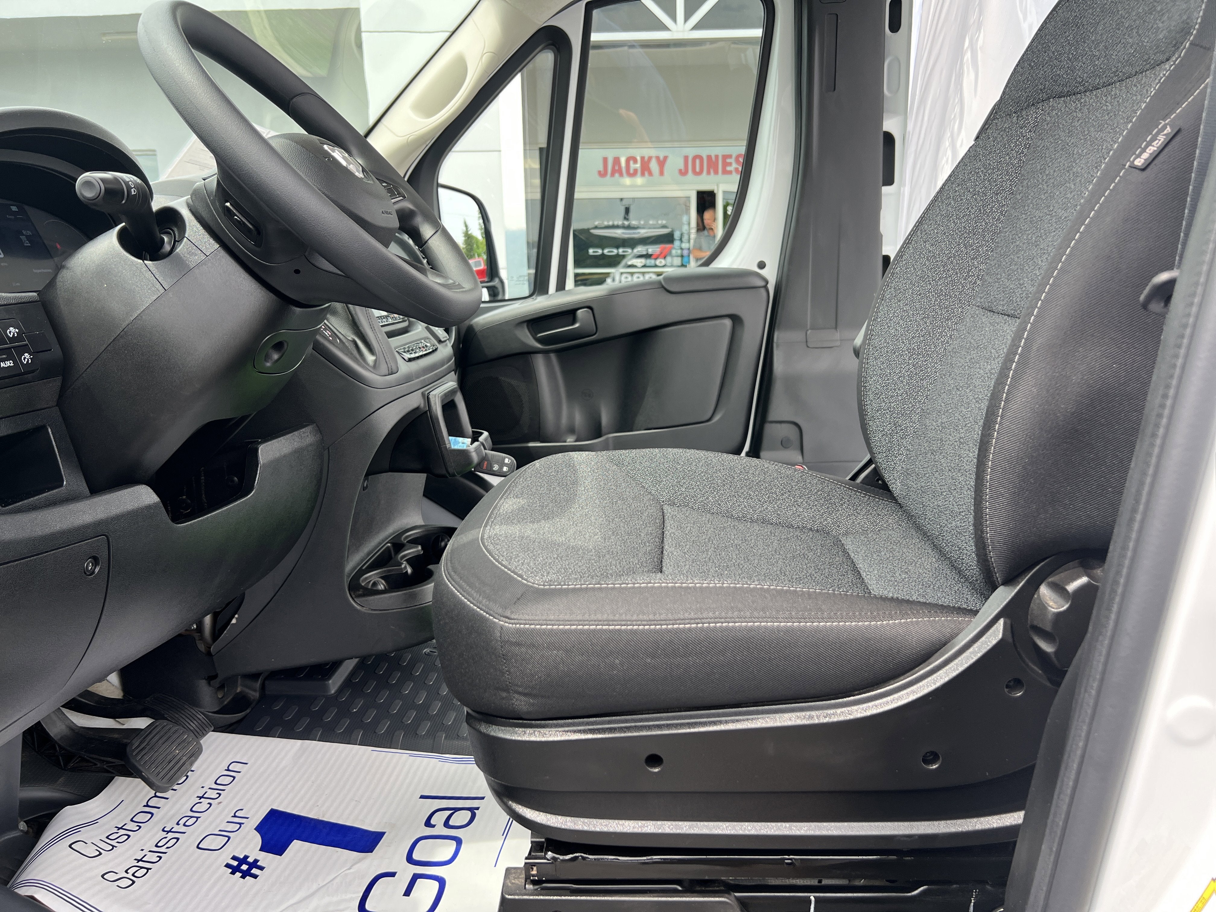 2025 RAM ProMaster Cutaway SLT