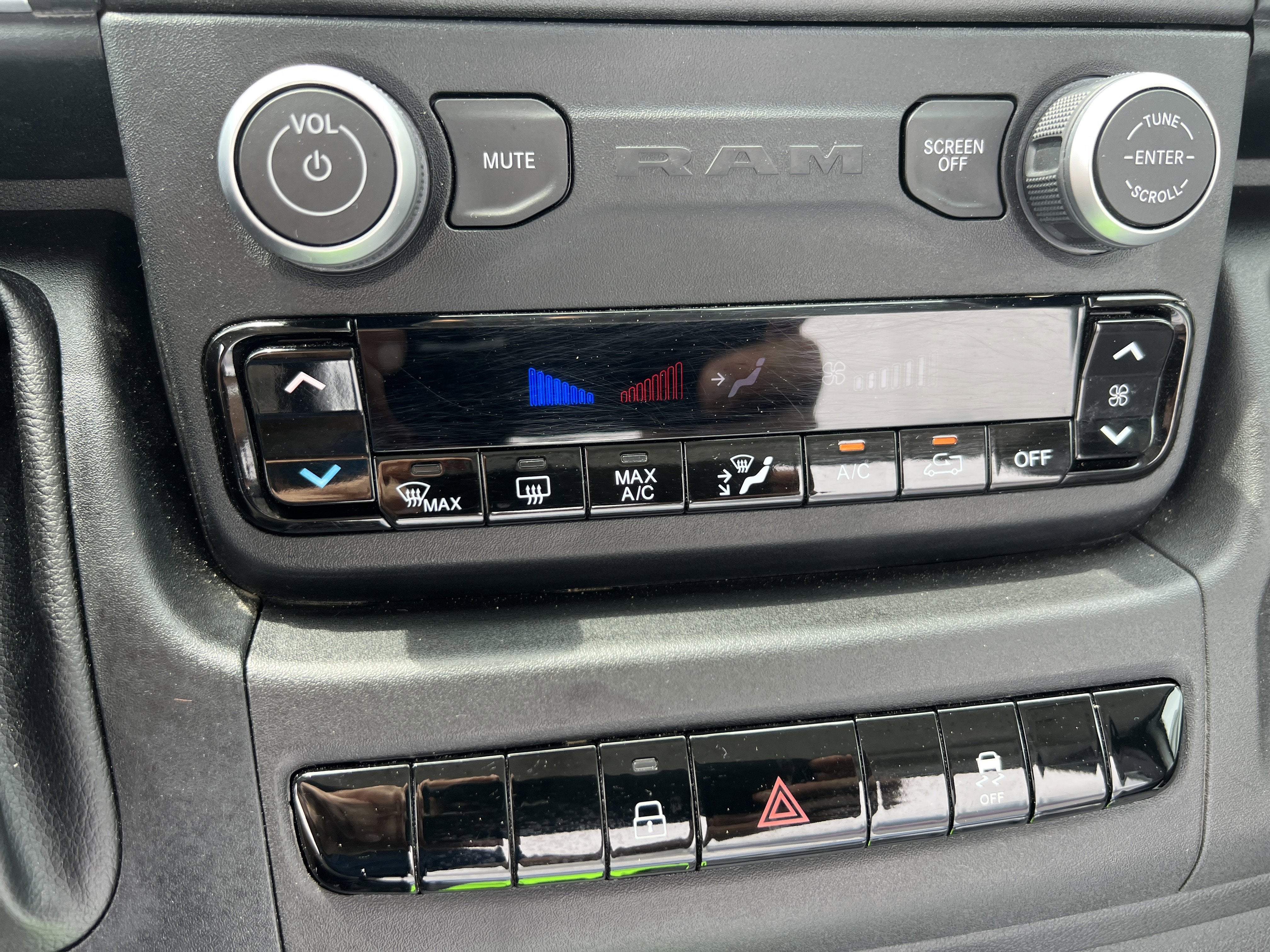 2025 RAM ProMaster Cutaway SLT