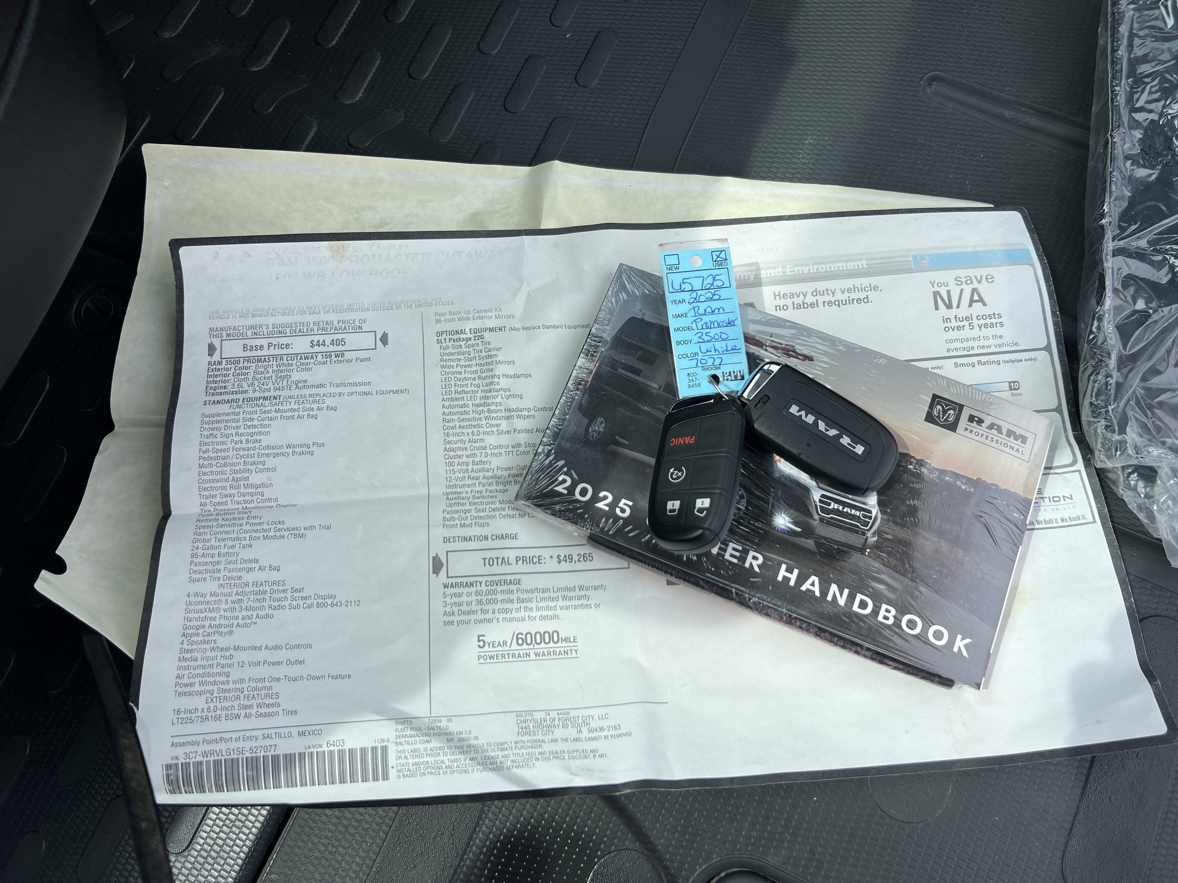 2025 RAM ProMaster Cutaway SLT