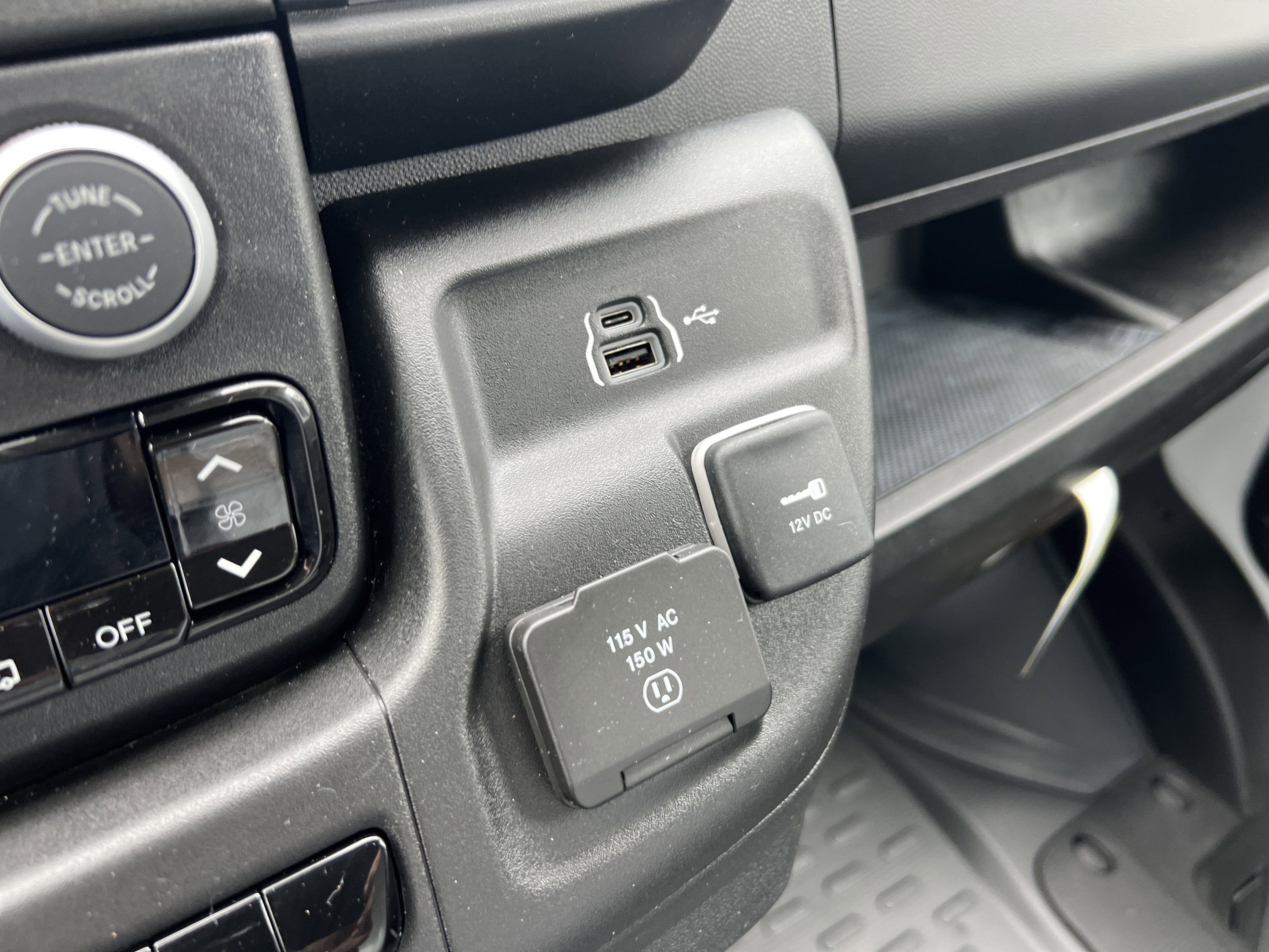 2025 RAM ProMaster Cutaway SLT