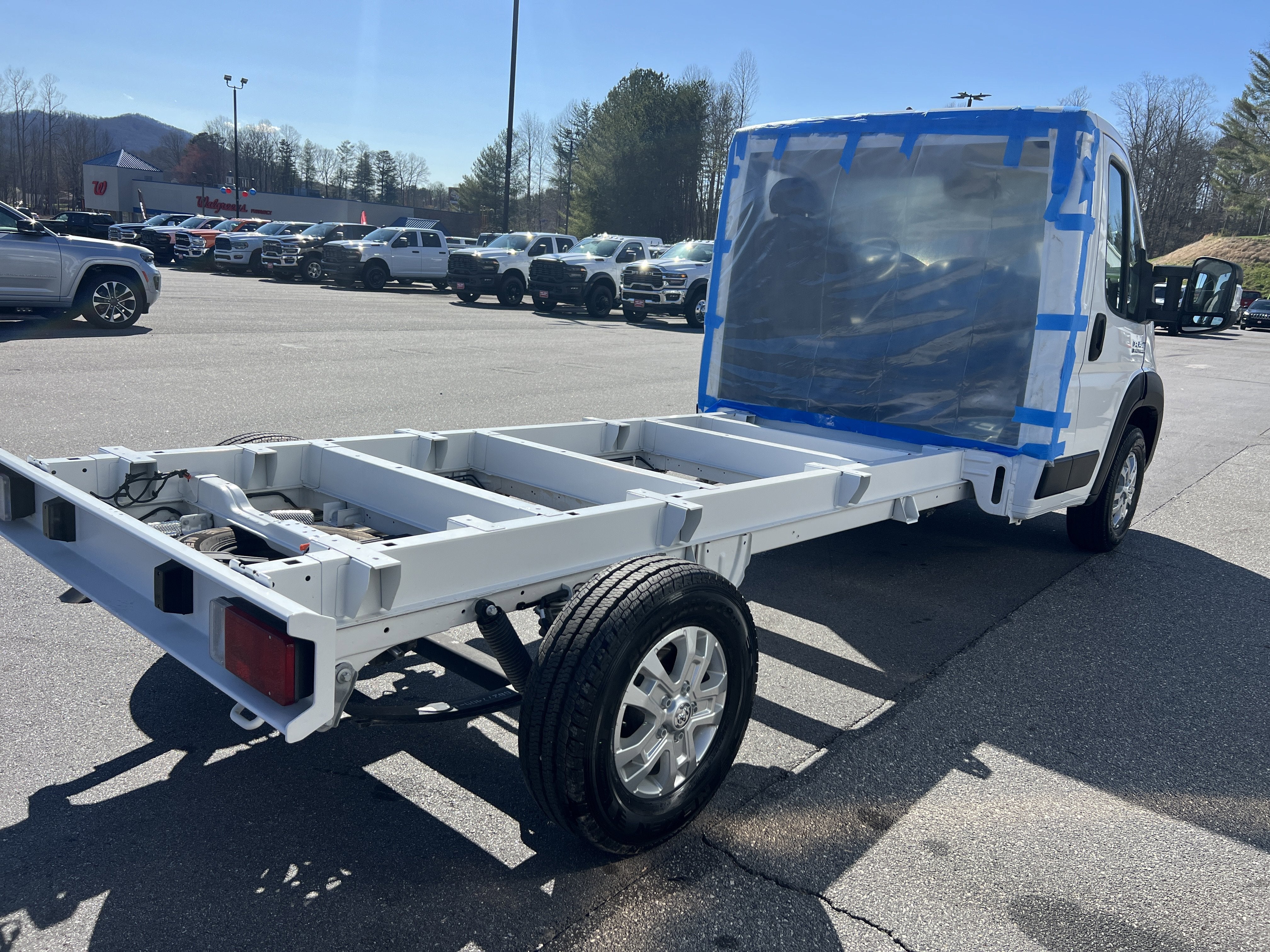 2025 RAM ProMaster Cutaway SLT