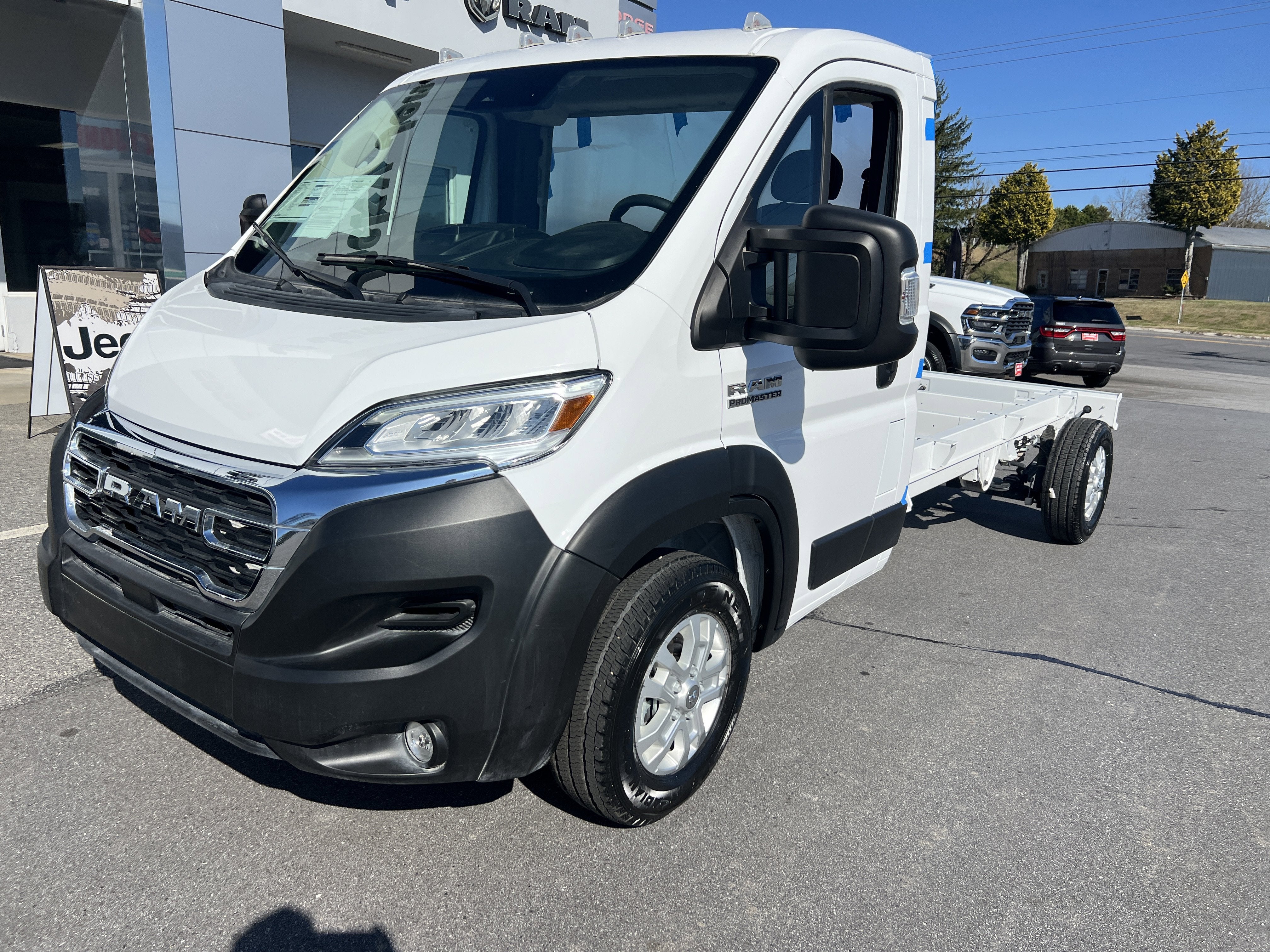 2025 RAM ProMaster Cutaway SLT