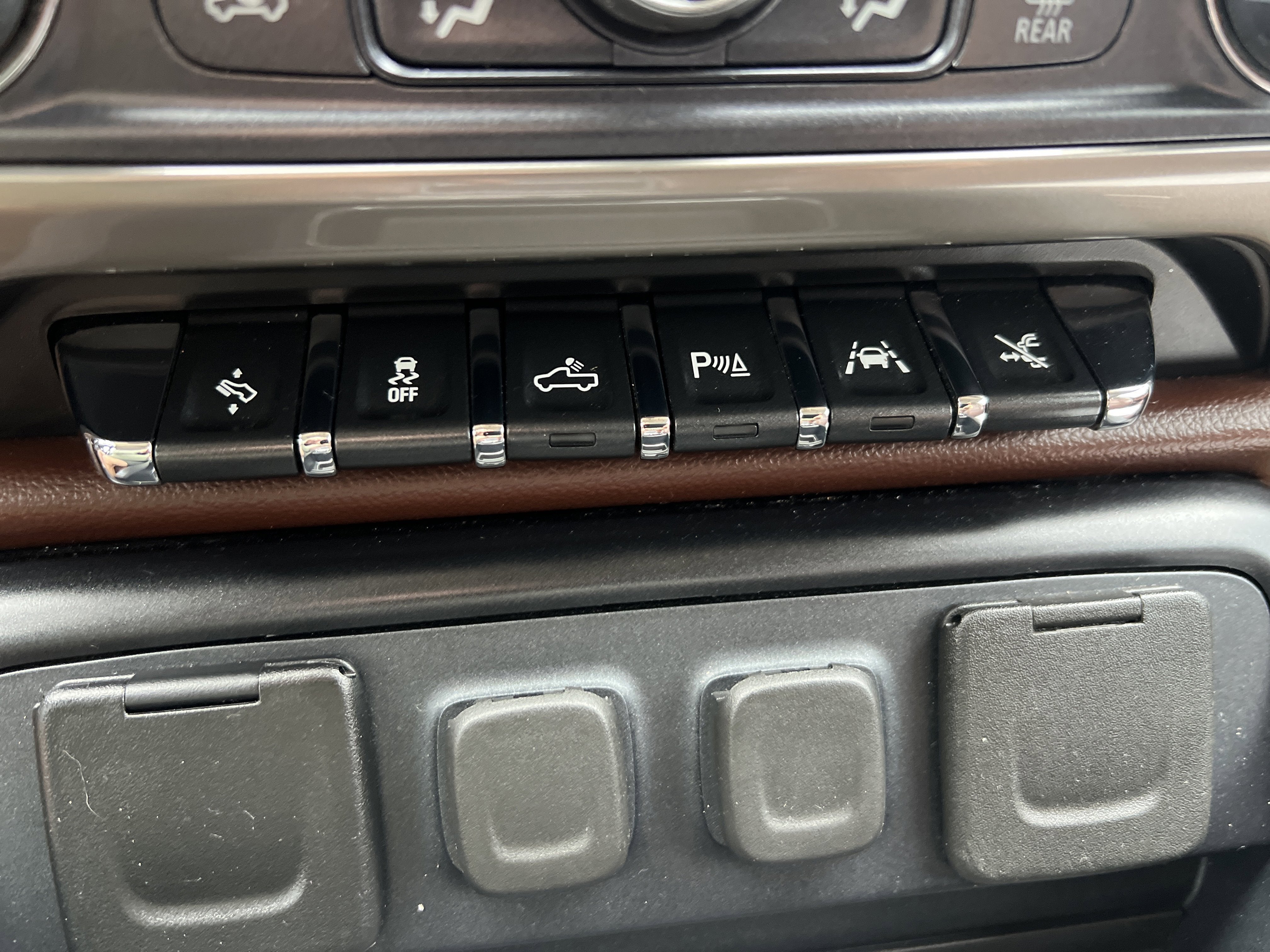 2018 Chevrolet Silverado 1500 High Country