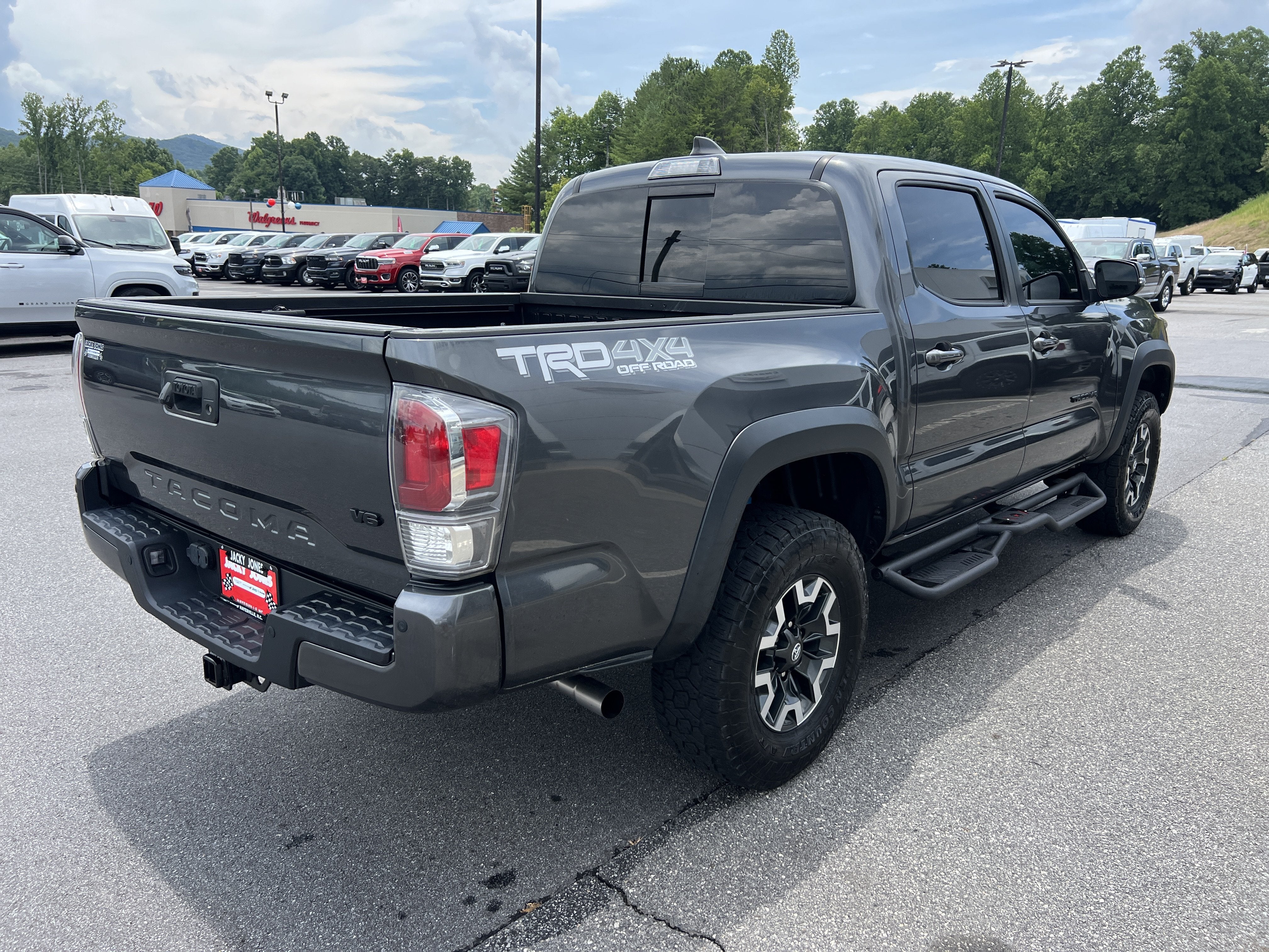 2022 Toyota Tacoma 4WD TRD Off Road