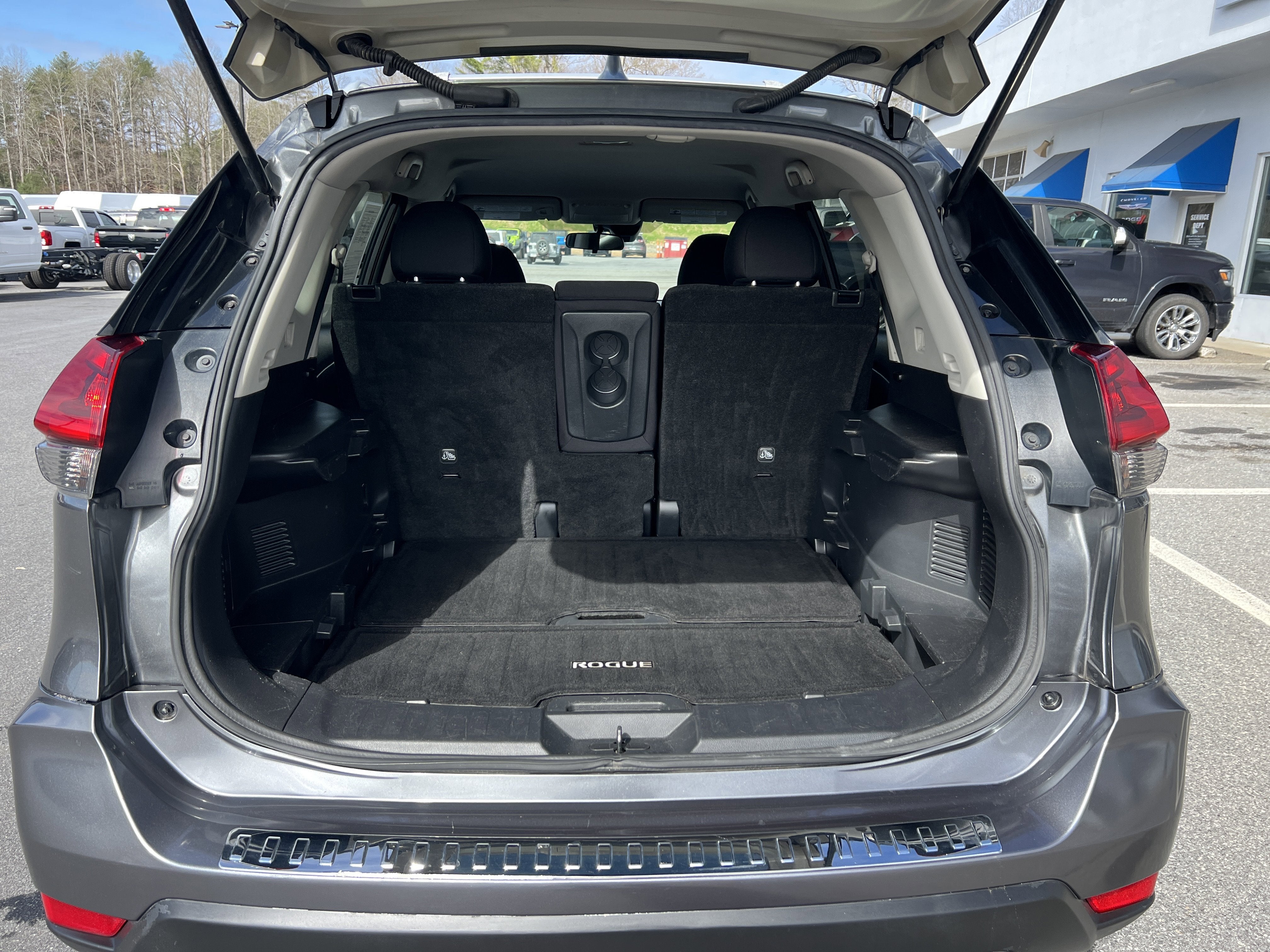 2019 Nissan Rogue S