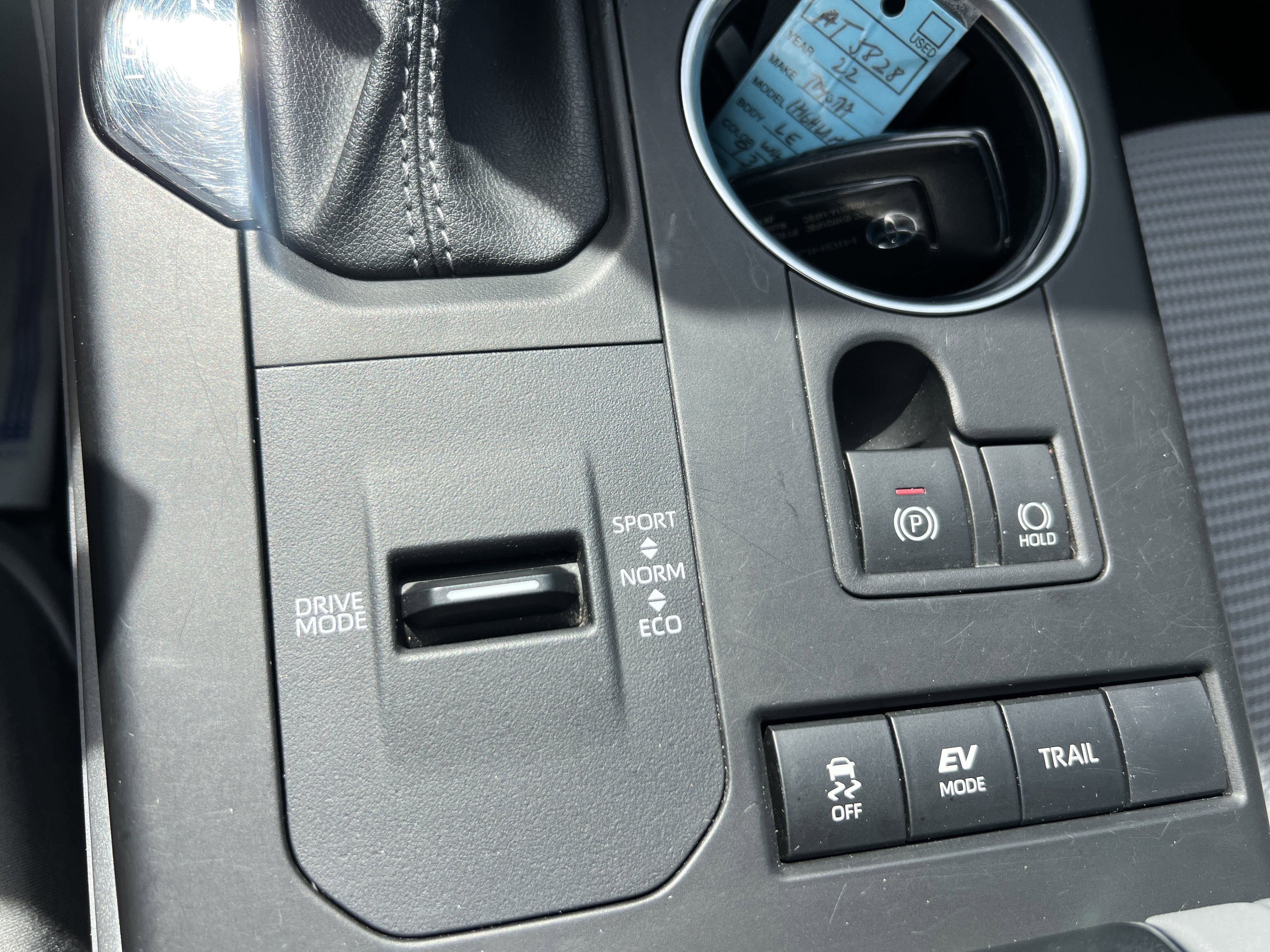 2022 Toyota Highlander Hybrid LE