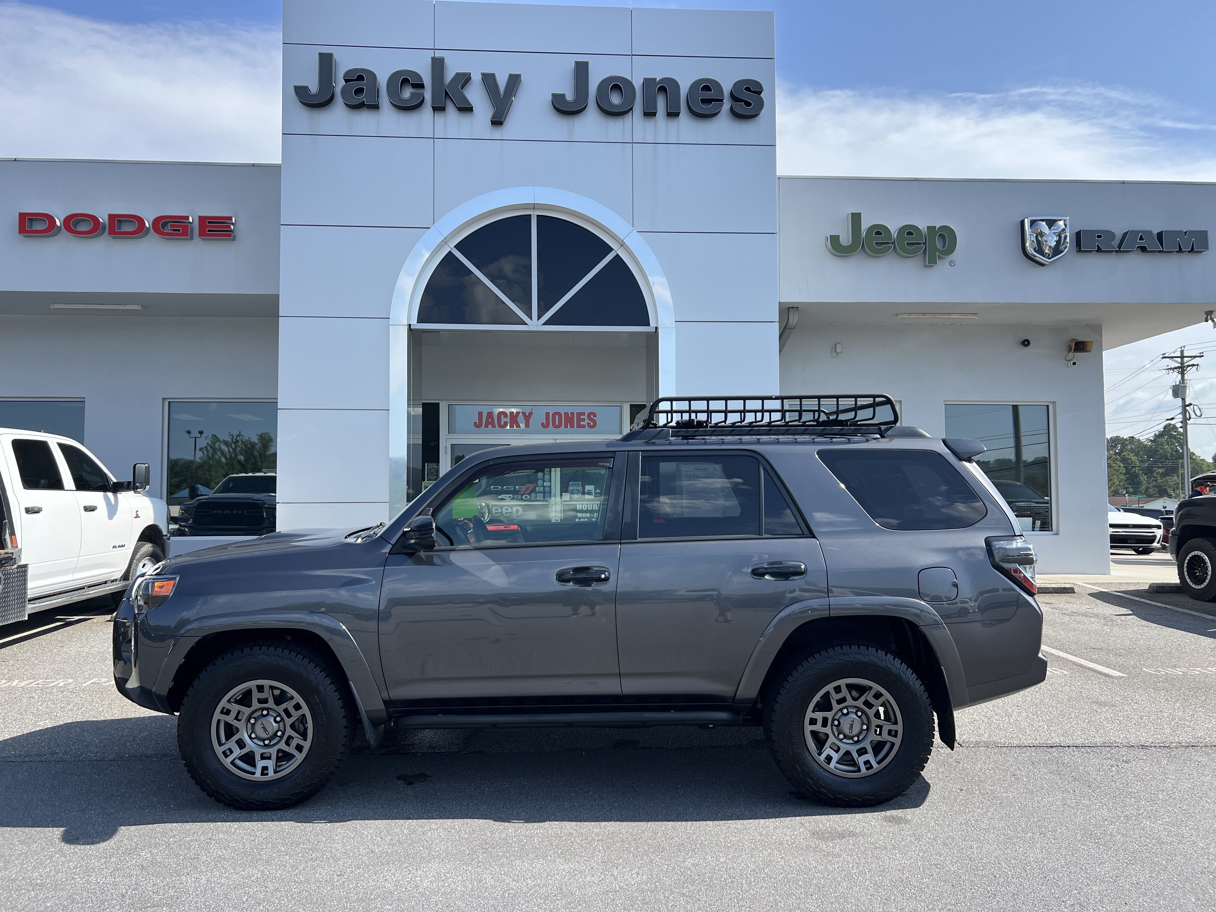 2020 Toyota 4Runner Venture