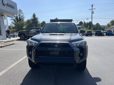 2020 Toyota 4Runner Venture